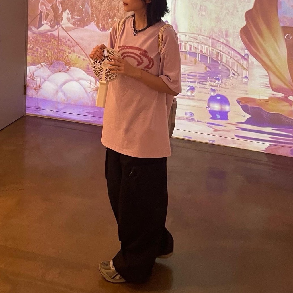 Art of Field Big Symbol Short Sleeve T-Shirt Pink, Art of Field Big Symbol Short Sleeve T-Shirt White 착용 스타일