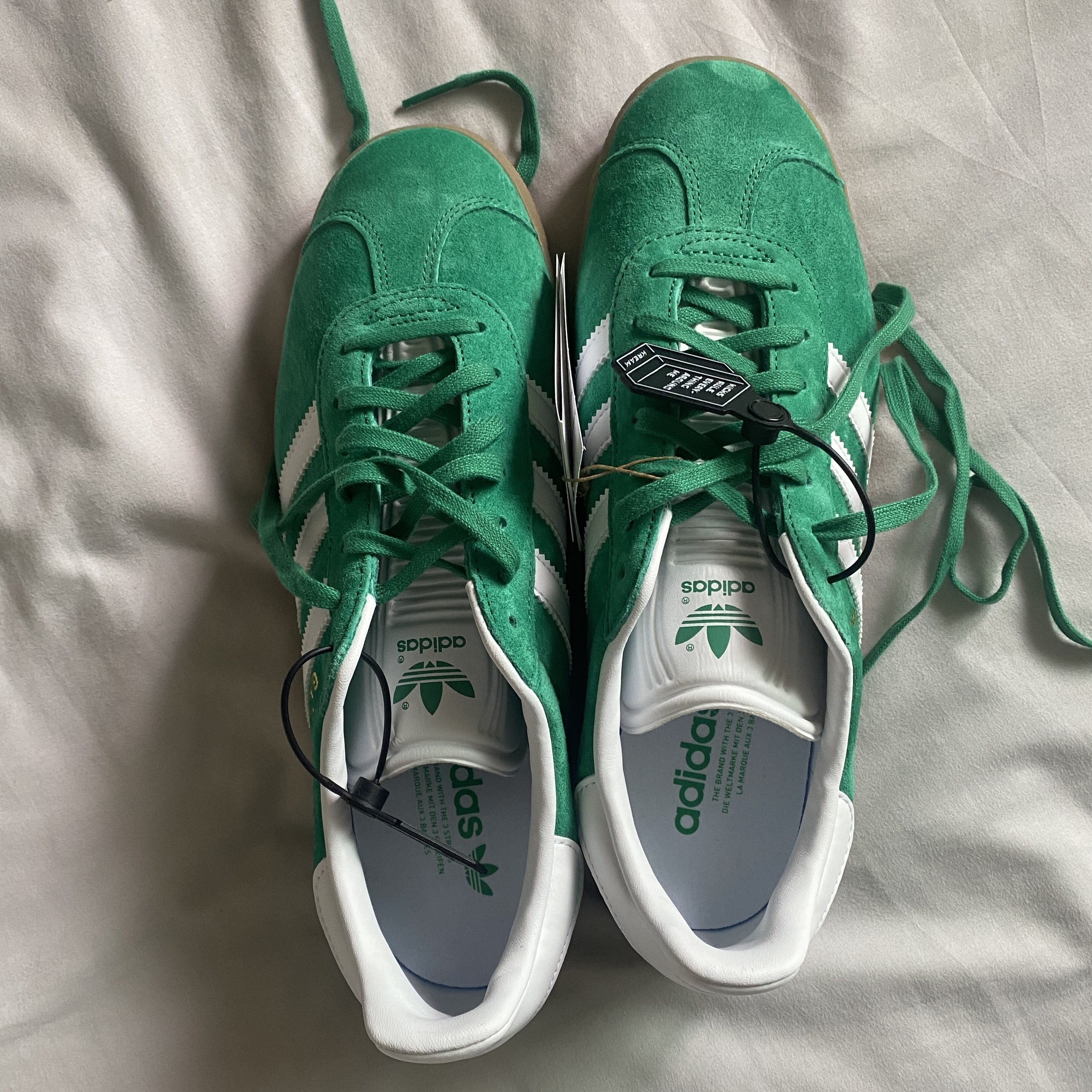 Adidas Gazelle Court Green Cloud White 착용 스타일 - 4