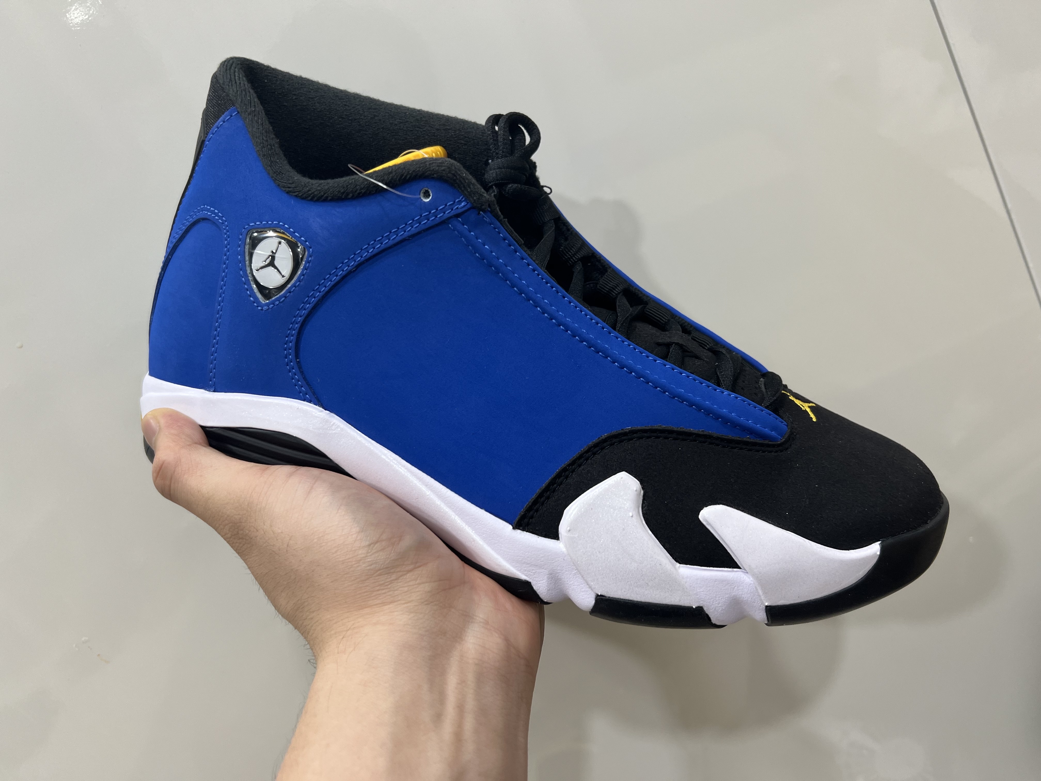 Jordan 14 Retro Laney 착용 스타일 - 2