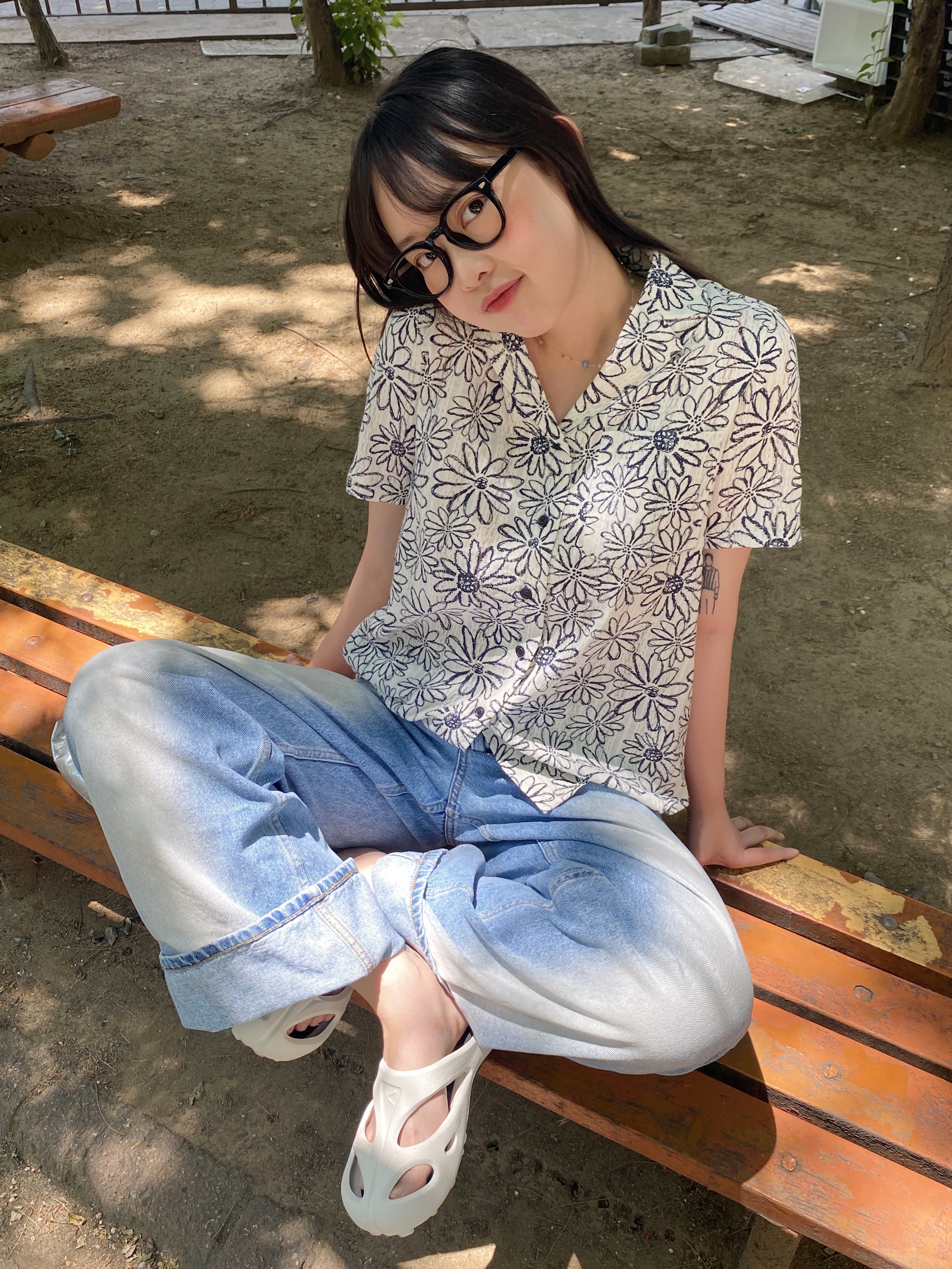 (W) Keen Shanti White Black 착용 스타일 - 1