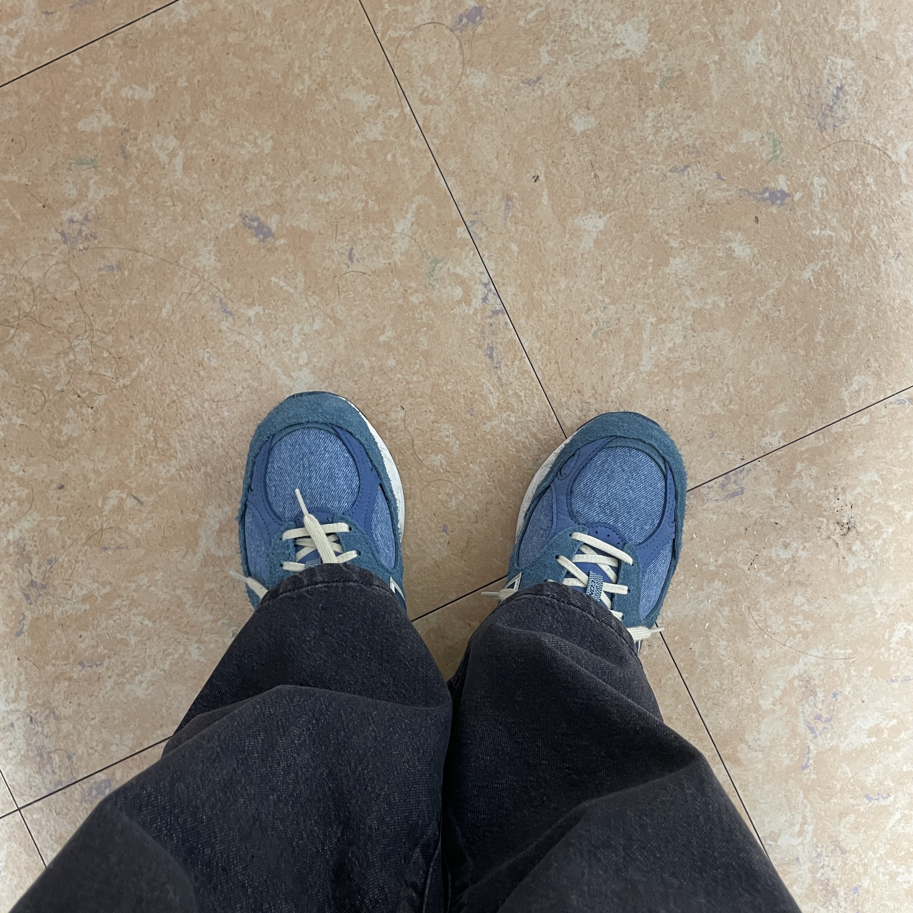 New Balance x Levi's 990v3 Blue (Levi's Tag) 착용 스타일