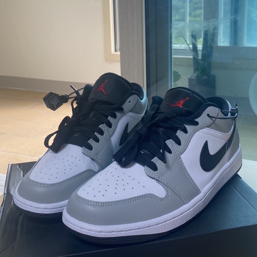 Jordan 1 Low Light Smoke Grey 착용 스타일