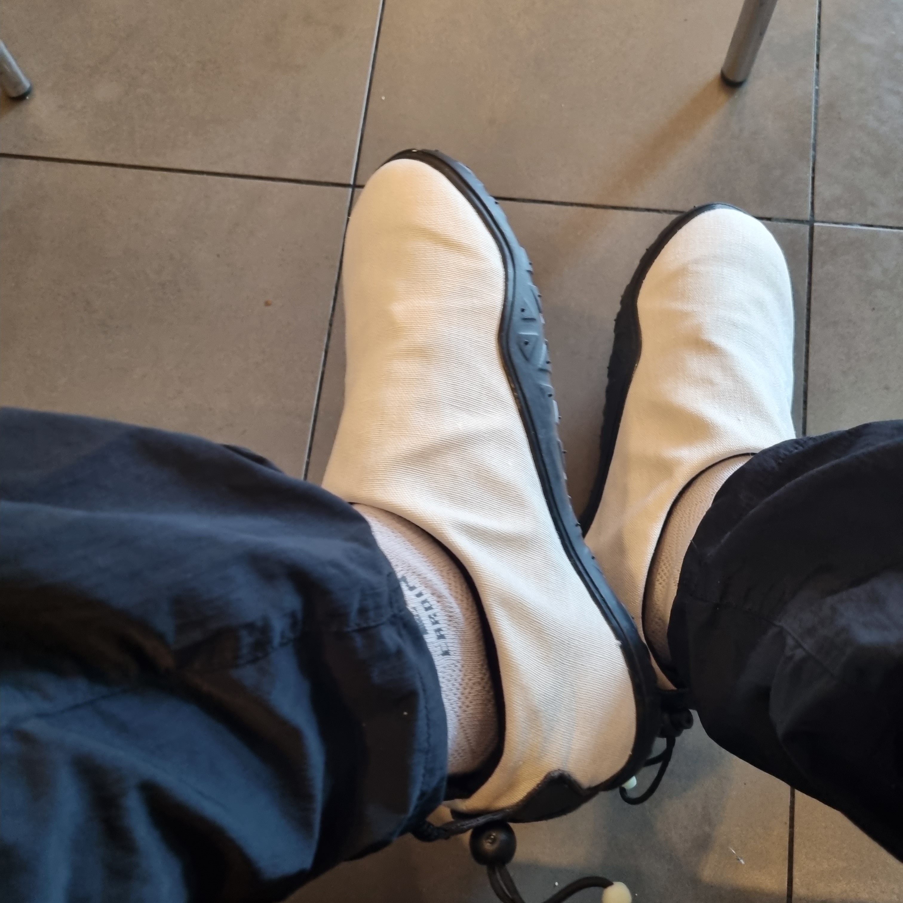 Nike ACG Moc Summit White and Black 착용 스타일