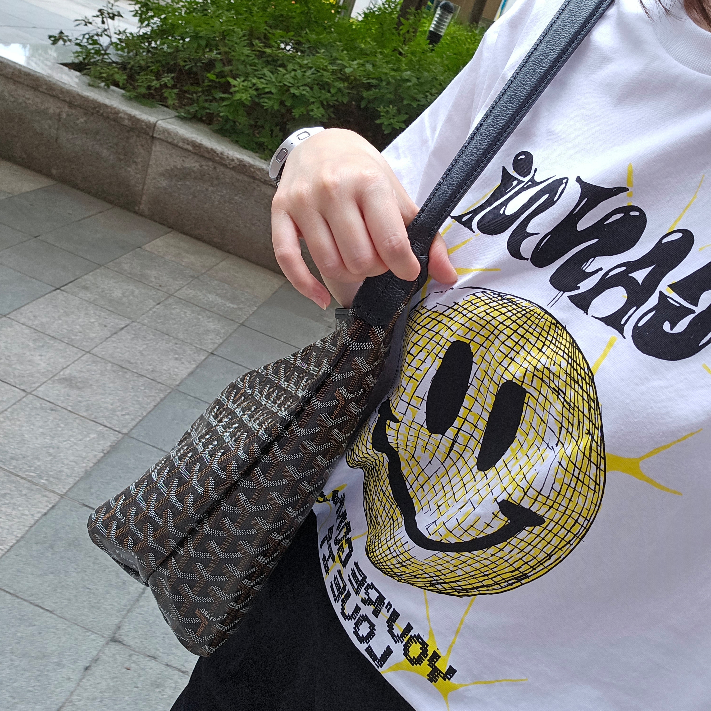 Goyard Boheme Hobo PM Bag Black 착용 스타일