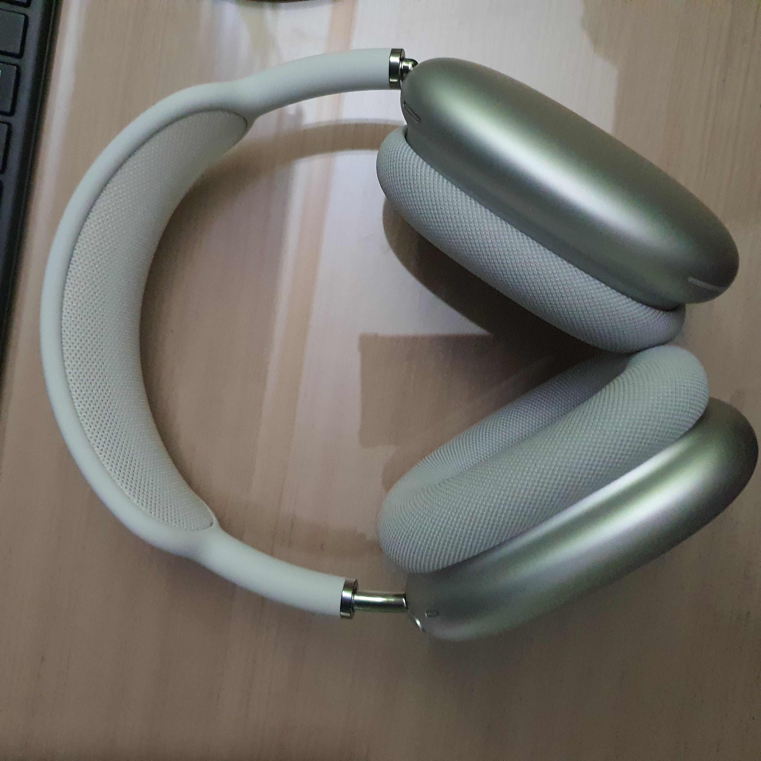 Apple AirPods Max Lightning Silver (Korean Ver.) 착용 스타일