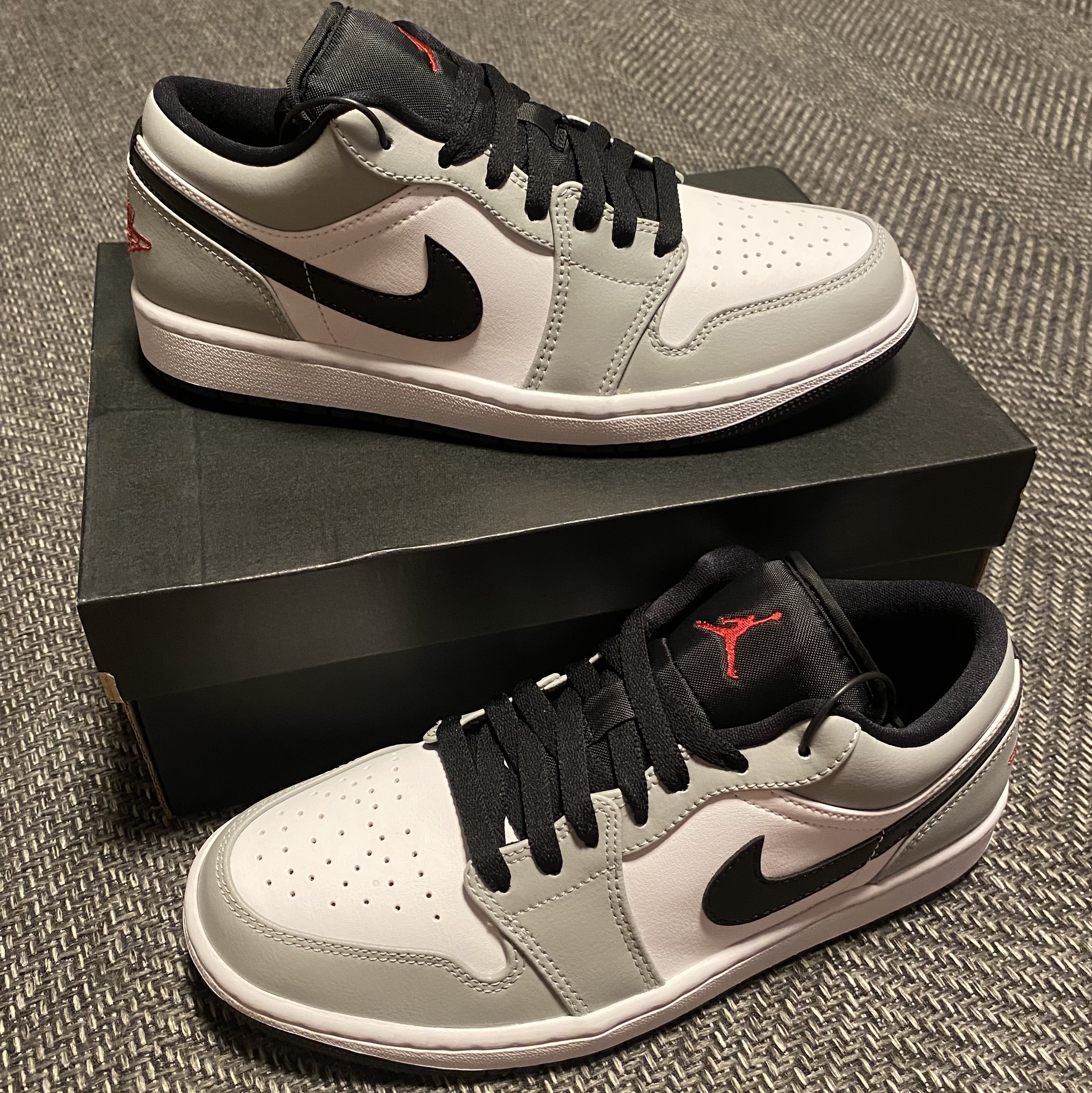 Jordan 1 Low Light Smoke Grey 착용 스타일