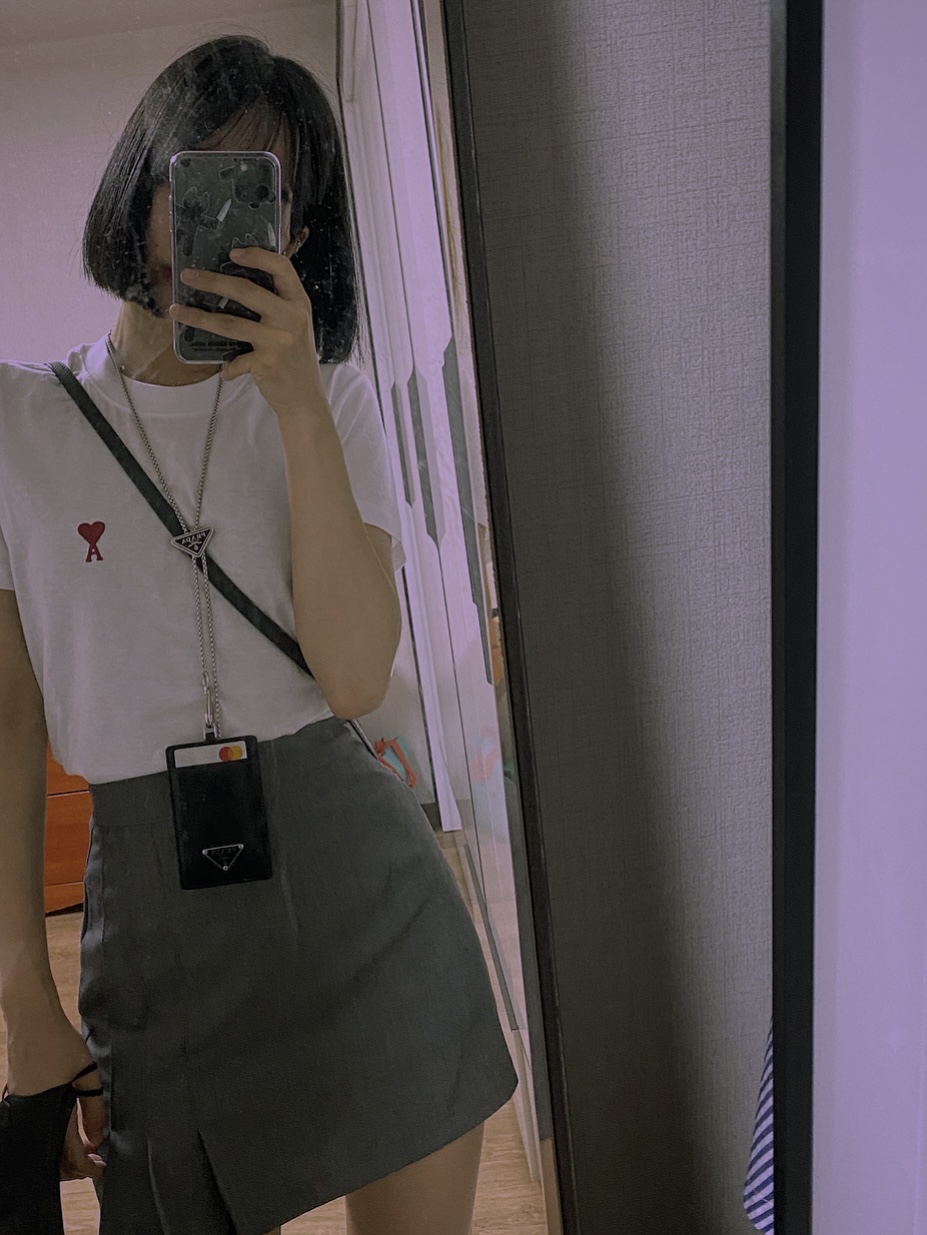 AMI de Coeur T-Shirt White 착용 스타일
