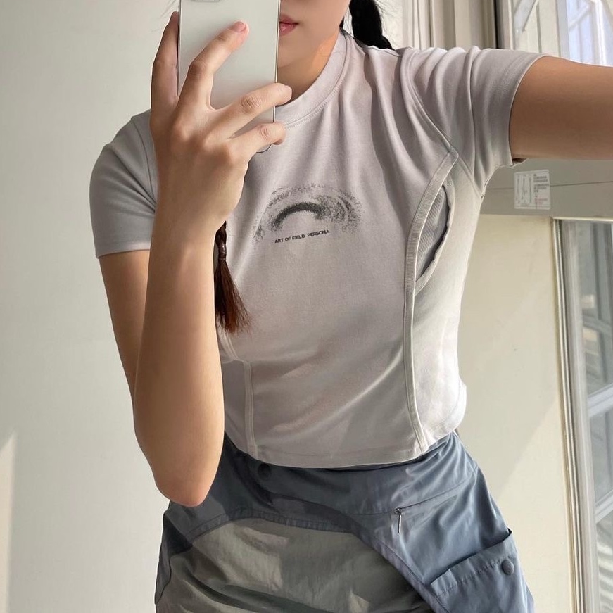 Art Of Field Section Short Sleeved T-Shirt Light Gray 착용 스타일
