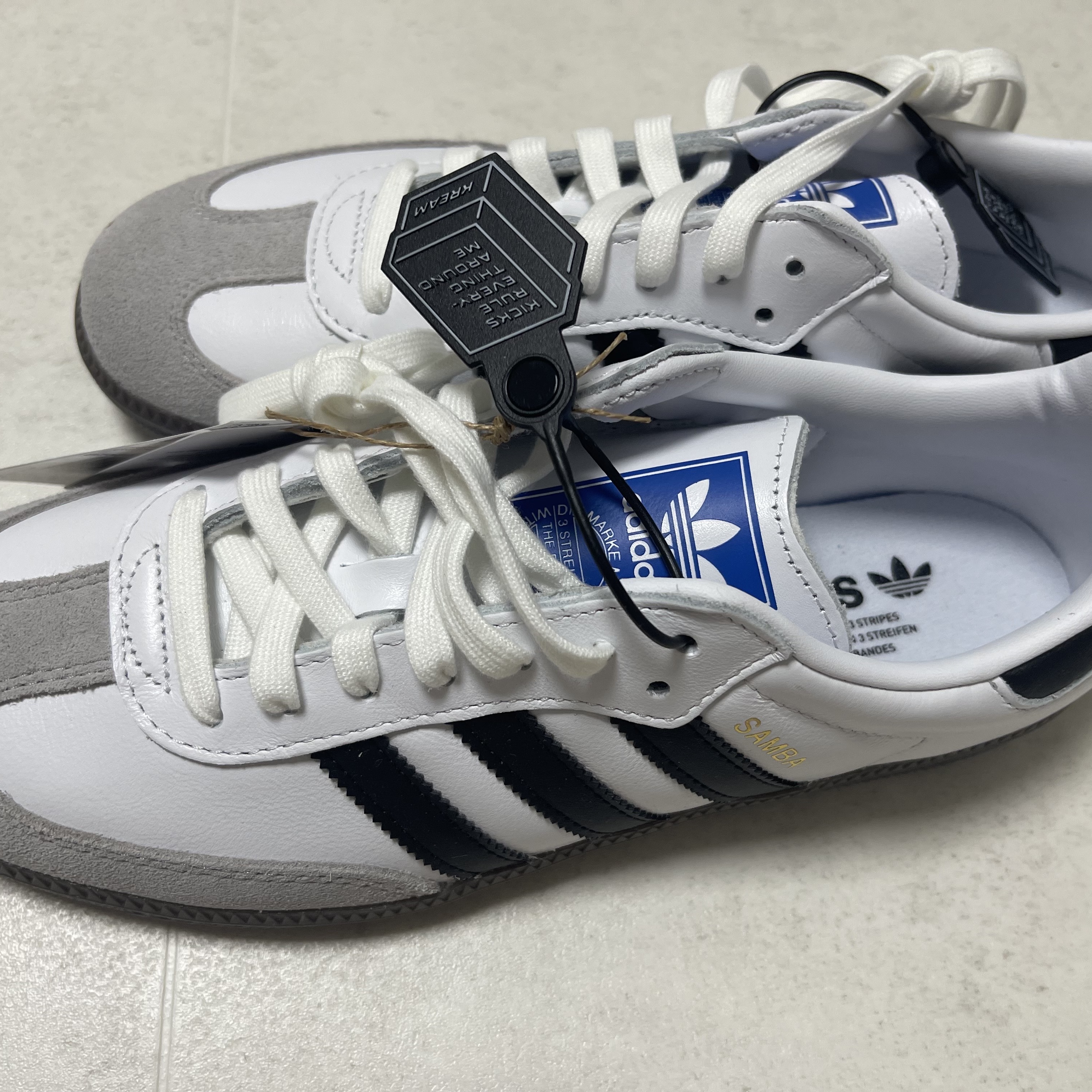 Adidas Samba OG Cloud White 착용 스타일