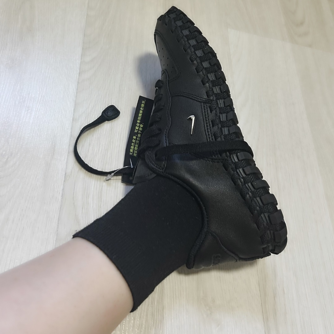 Nike x Jacquemus J Force 1 Low LX SP Black 착용 스타일 - 5