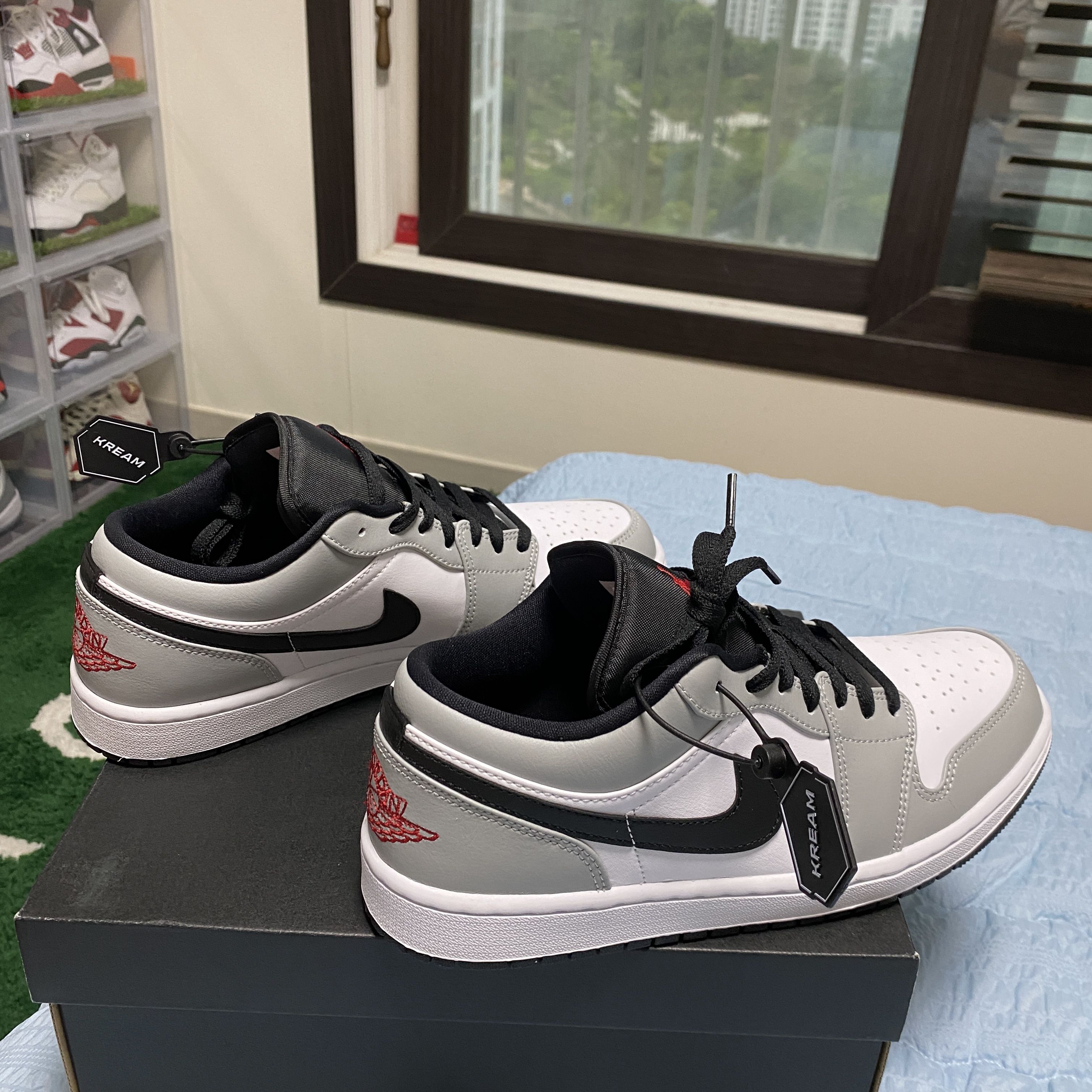 Jordan 1 Low Light Smoke Grey 착용 스타일 - 2