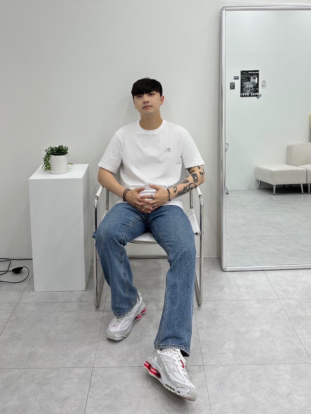 Nike x Supreme Shox Ride 2 SP White 착용 스타일 - 2