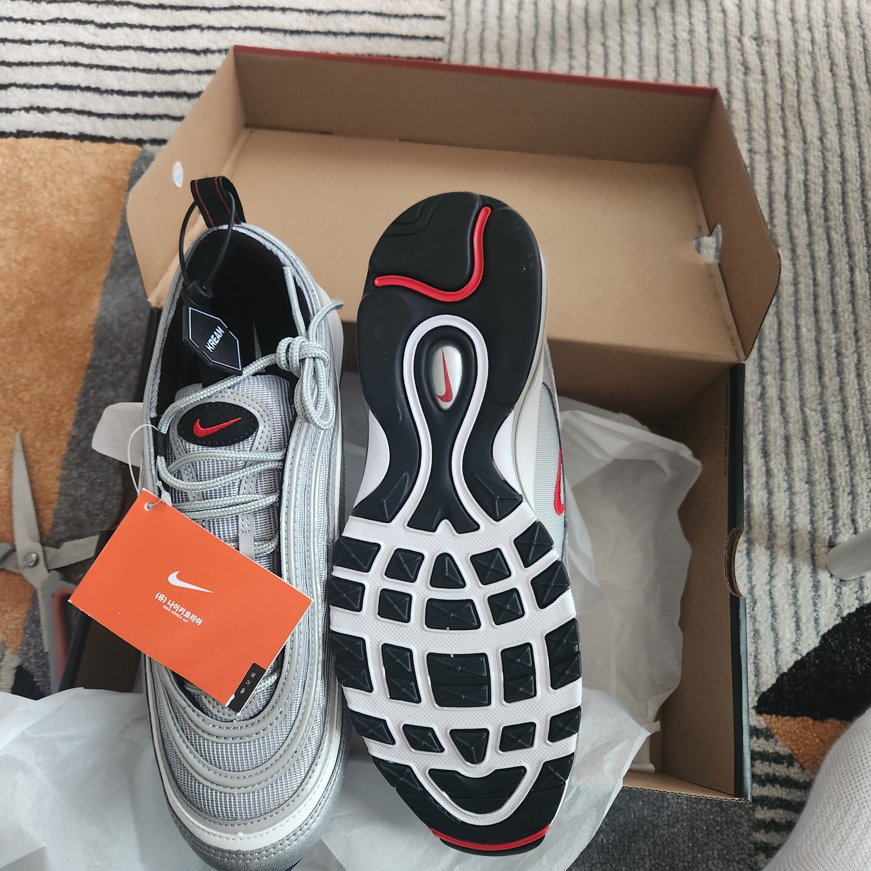Nike Air Max 97 OG Silver Bullet 2022 착용 스타일 - 3