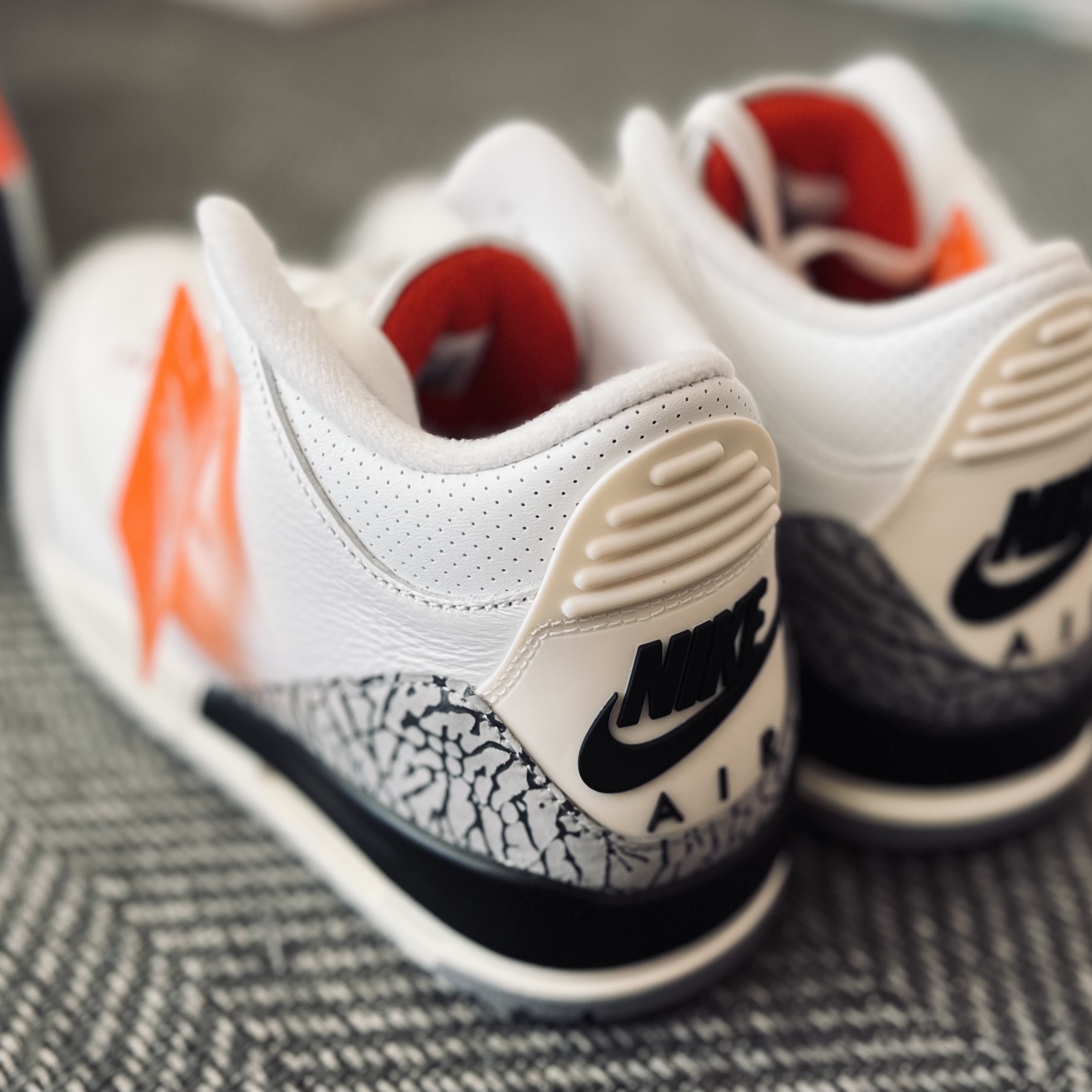 Jordan 3 Retro White Cement Reimagined 착용 스타일 - 3