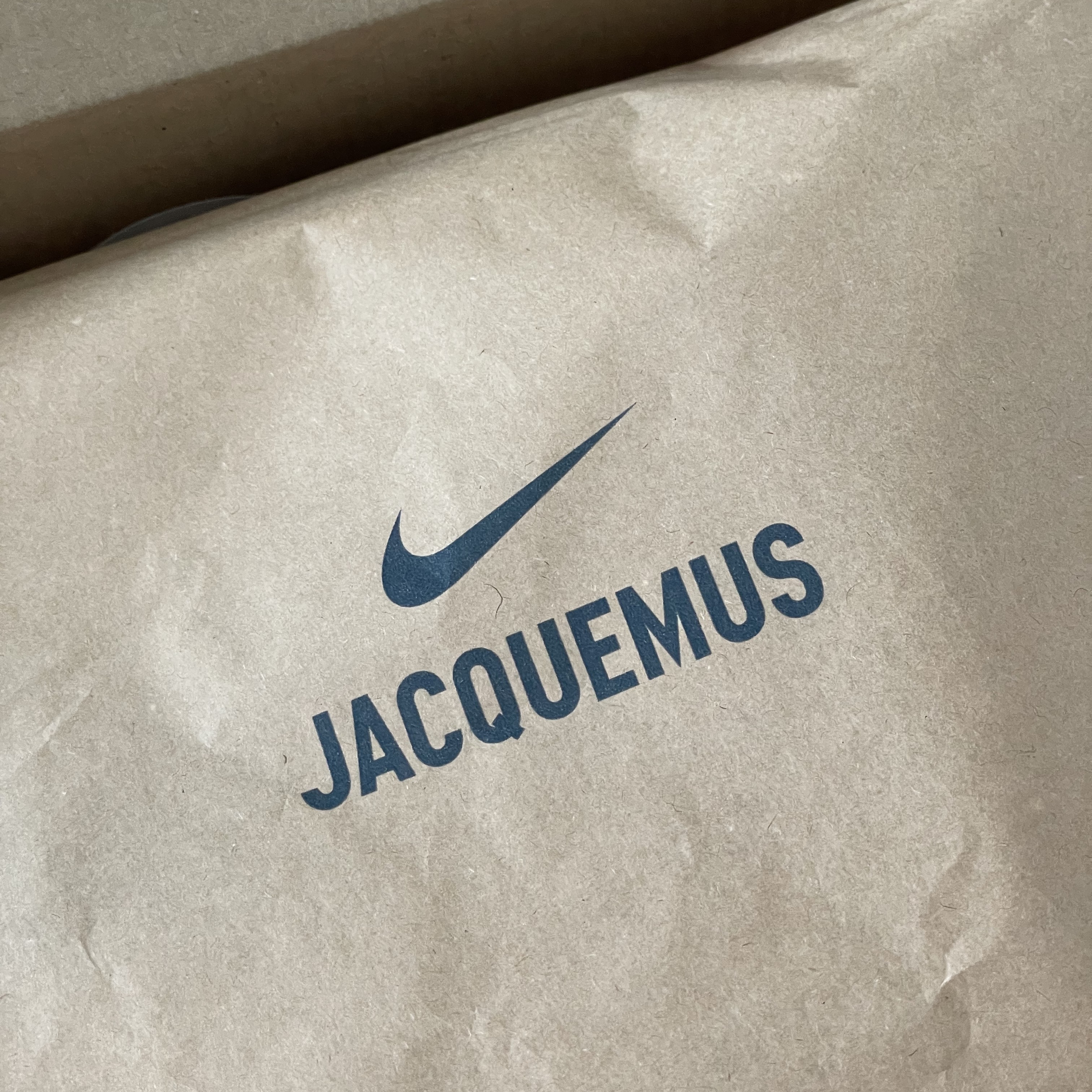 Nike x Jacquemus J Force 1 Low LX SP White 착용 스타일 - 5