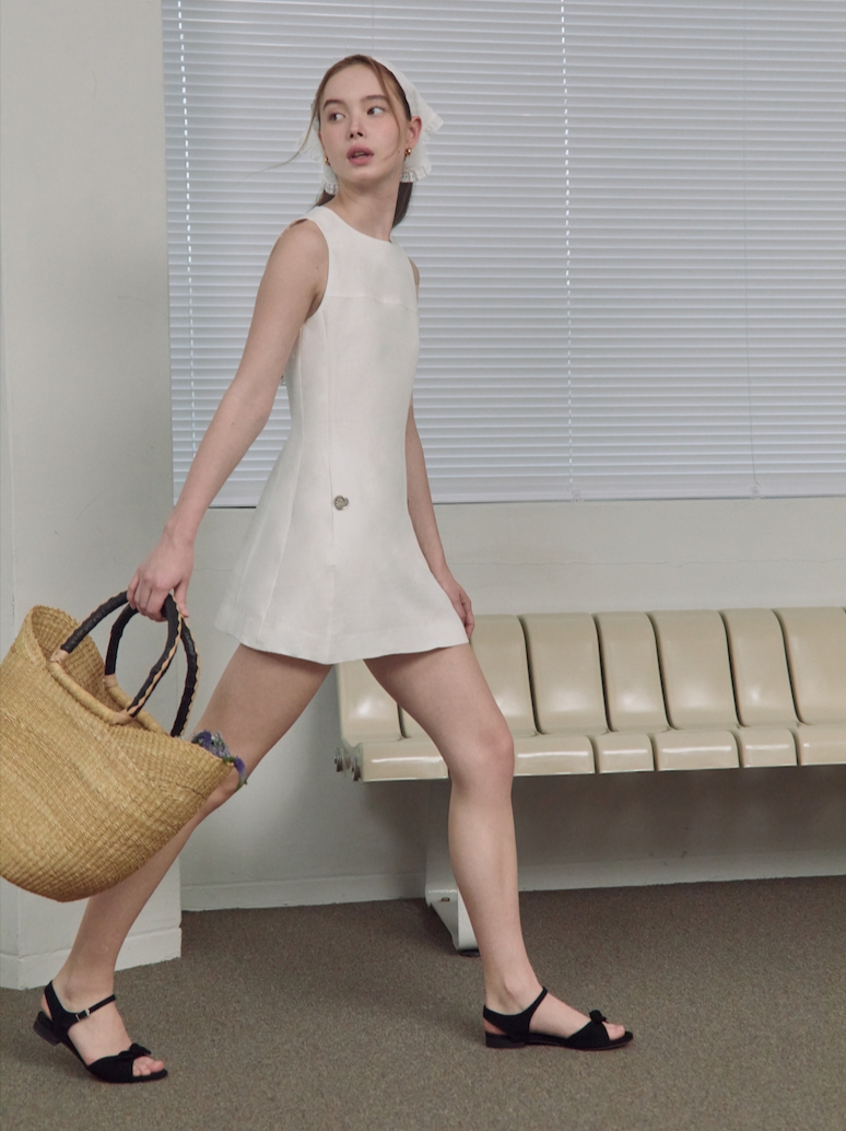 [KREAM 단독] STU Women Buttoned Linen Dress White 착용 스타일