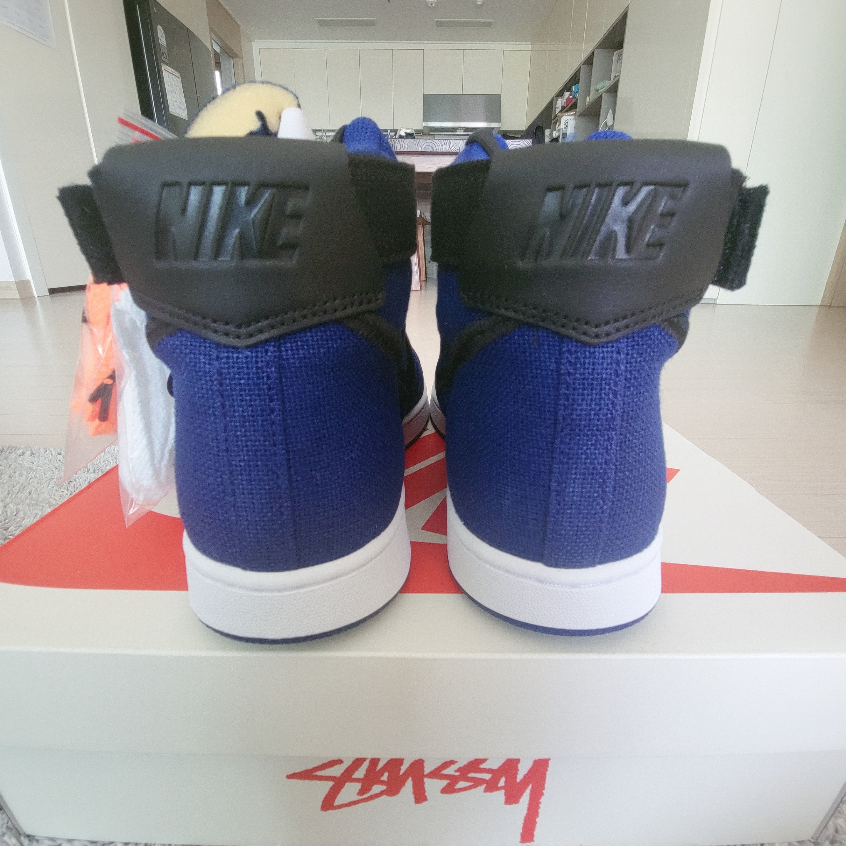 Nike x Stussy Vandal High Deep Royal Blue 착용 스타일 - 4