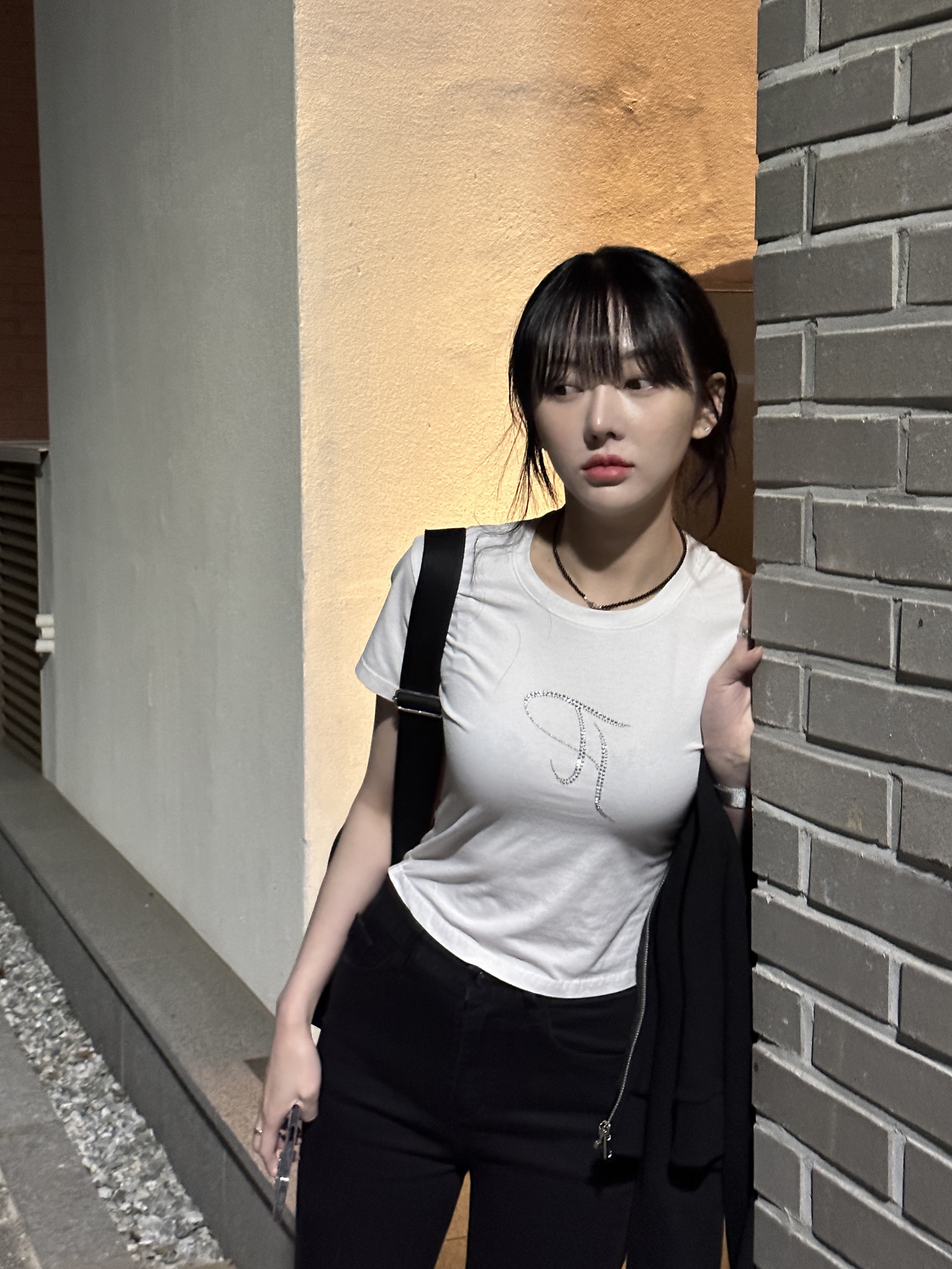 Apple Watch SE 40mm GPS Silver Aluminum Case with Sport Band White (Korean Ver.), Onitsuka Tiger Mexico 66 Vintage White Black 착용 스타일 - 2