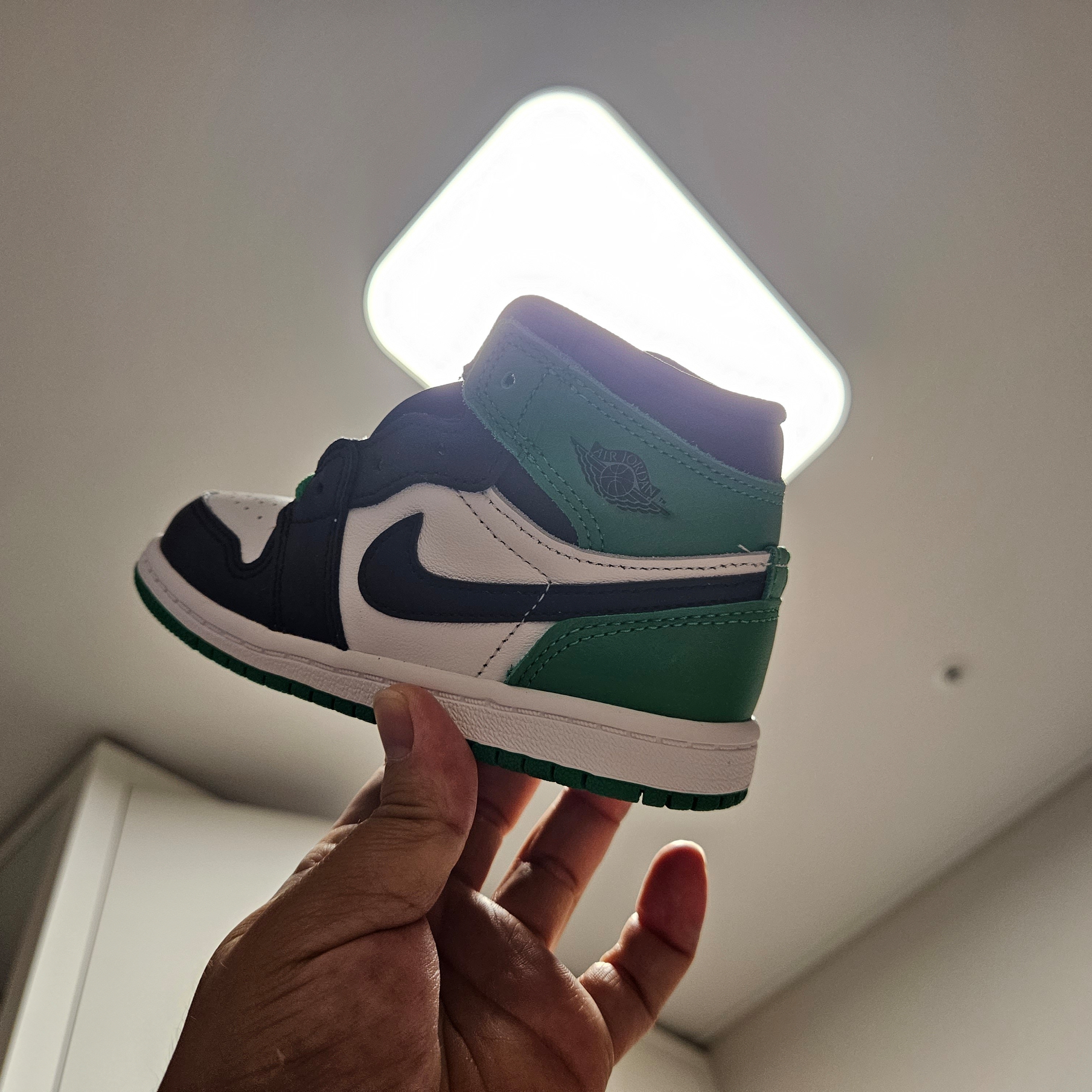(PS) Jordan 1 Retro High OG Black and Lucky Green, (TD) Jordan 1 Retro High OG Black and Lucky Green 착용 스타일