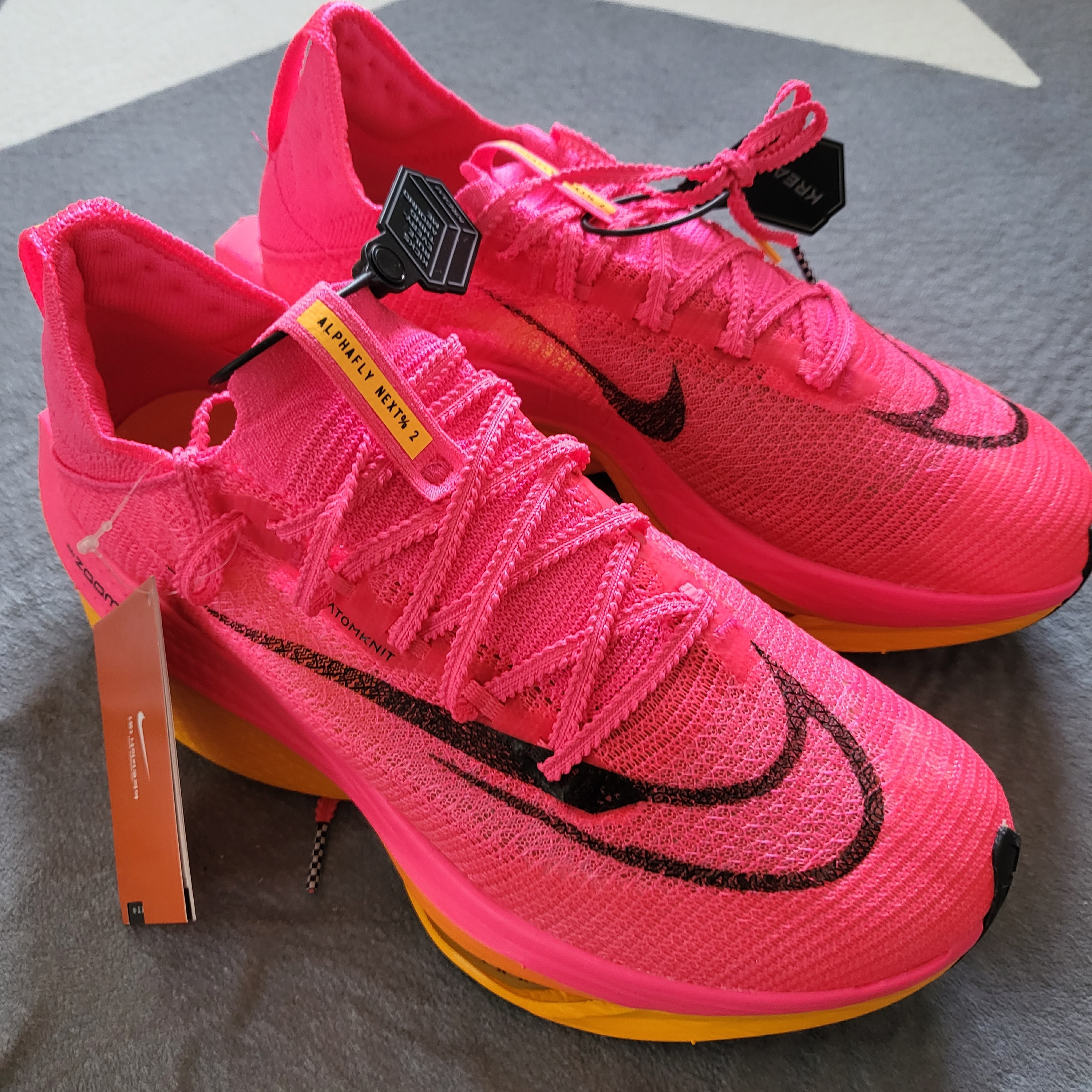 Nike Air Zoom Alphafly Next% 2 Hyper Pink 착용 스타일