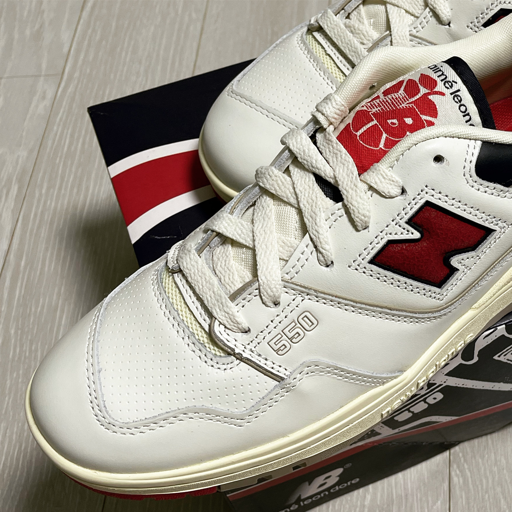 New Balance x Aime Leon Dore 550 Navy Red 착용 스타일