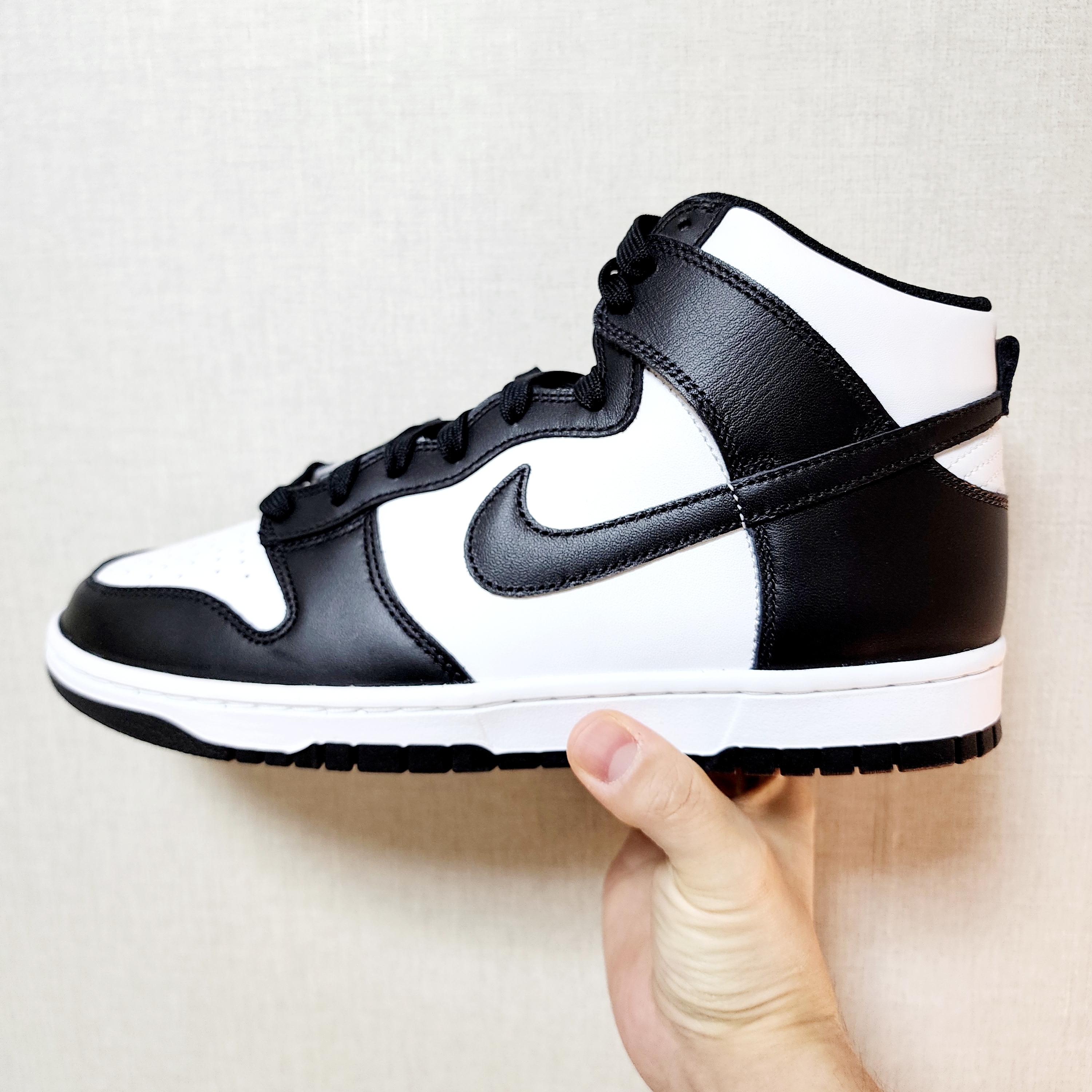 Nike Dunk High Retro Championship White 착용 스타일 - 1