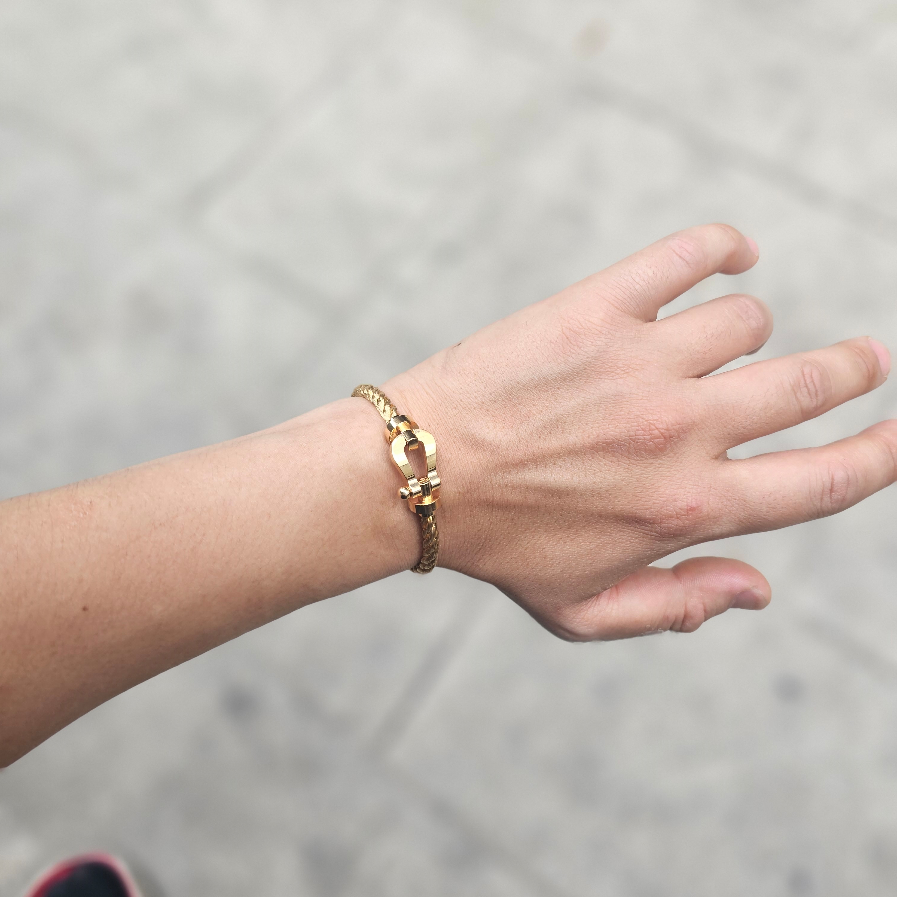 Fred Force 10 Yellow Gold Cable Bracelet Medium 18K Yellow Gold 착용 스타일 - 2
