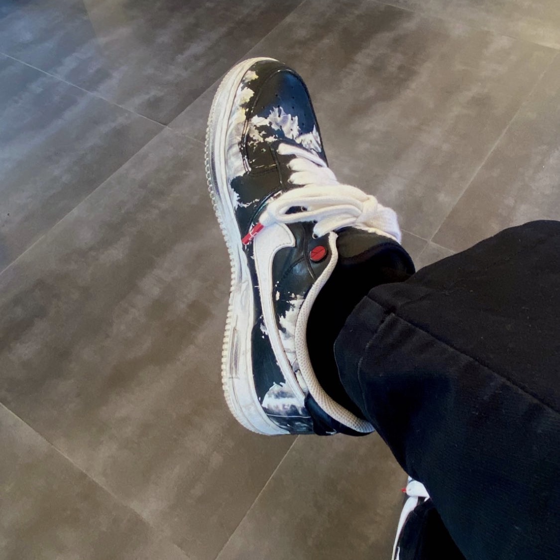 Nike x Peaceminusone Air Force 1 Low Para-Noise 착용 스타일