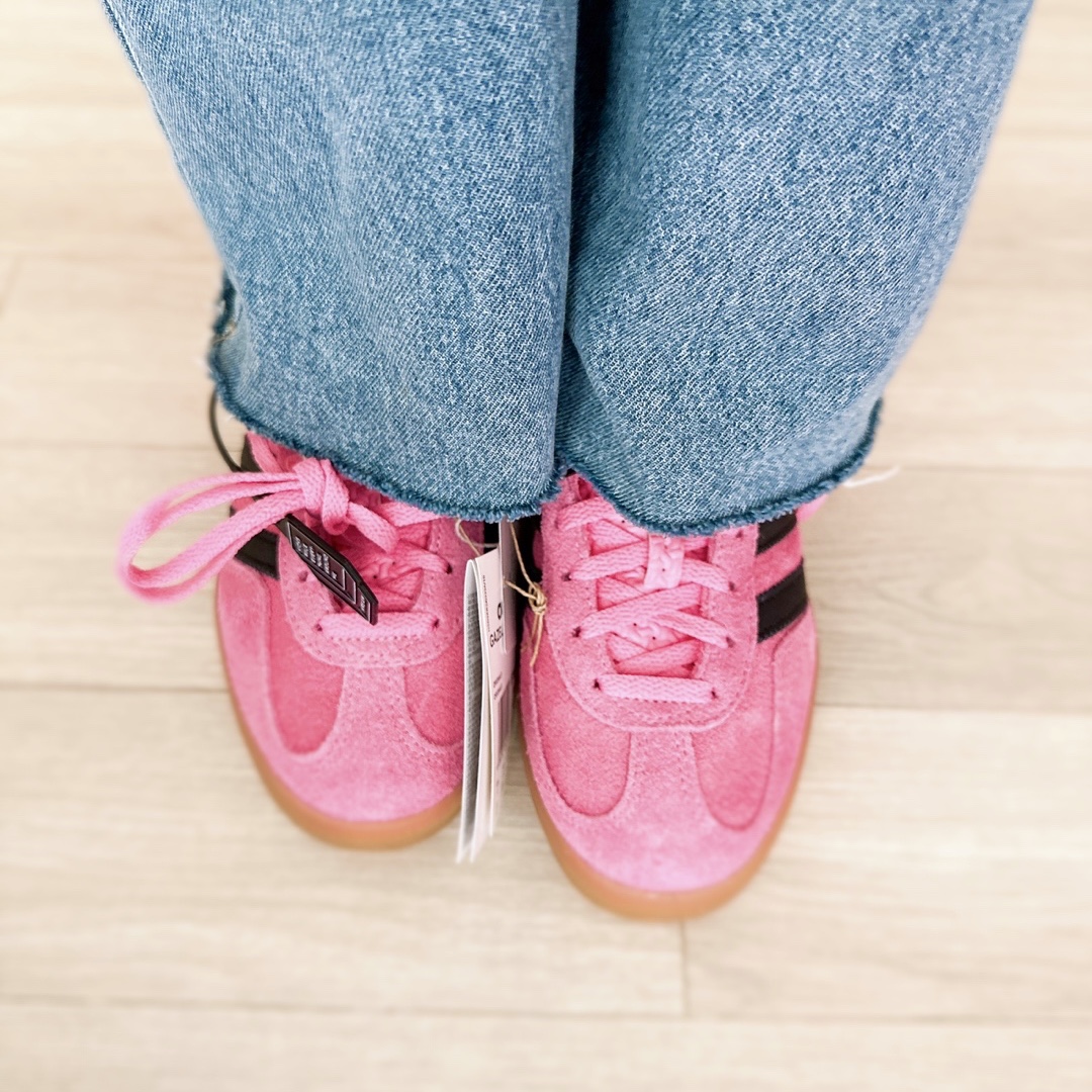 (W) Adidas Gazelle Indoor Bliss Pink, (PS) Jordan 1 x Travis Scott Retro Low OG SP Medium Olive 착용 스타일 - 3
