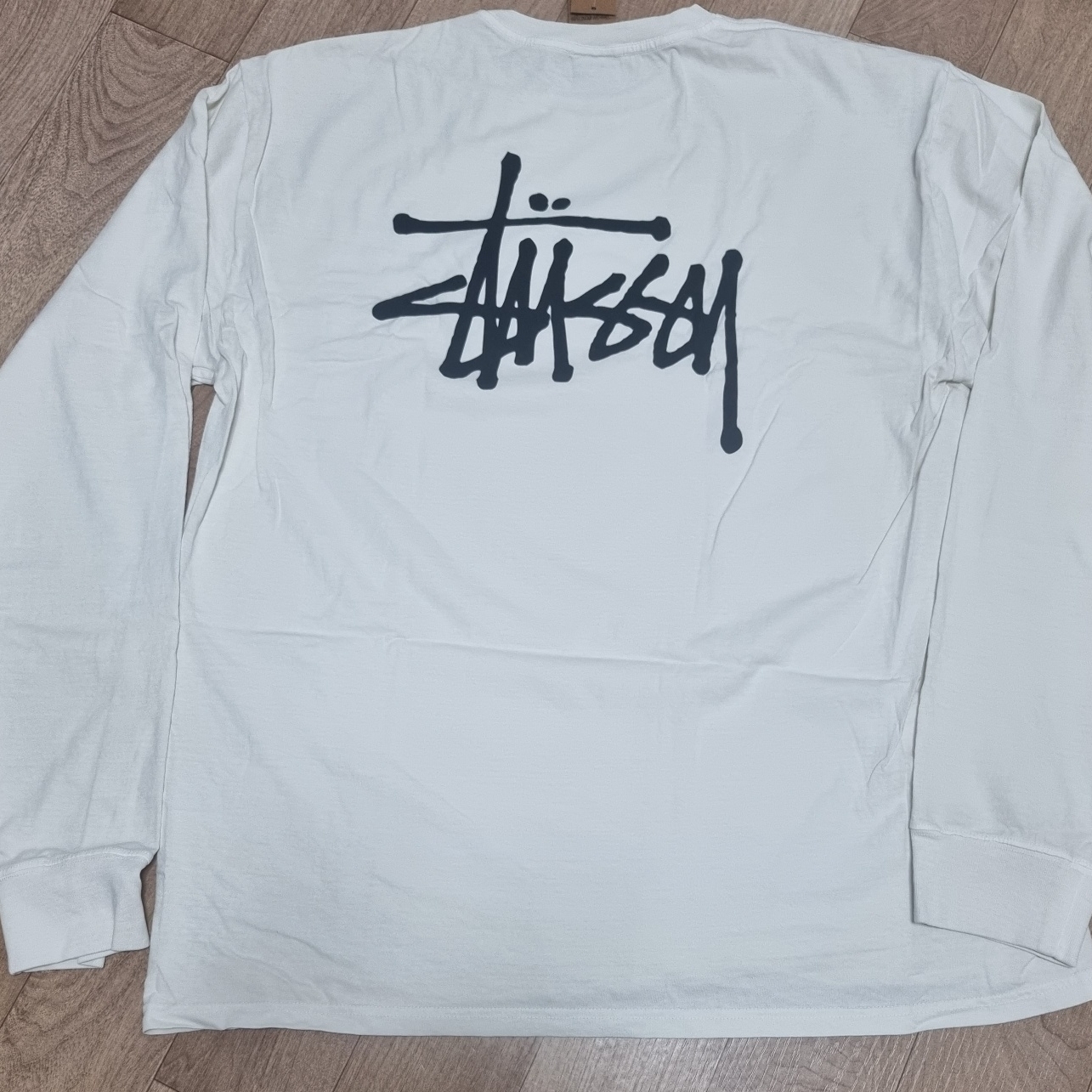 Stussy Basic Stussy Pigment Dyed LS T-Shirt Natural 2023 착용 스타일