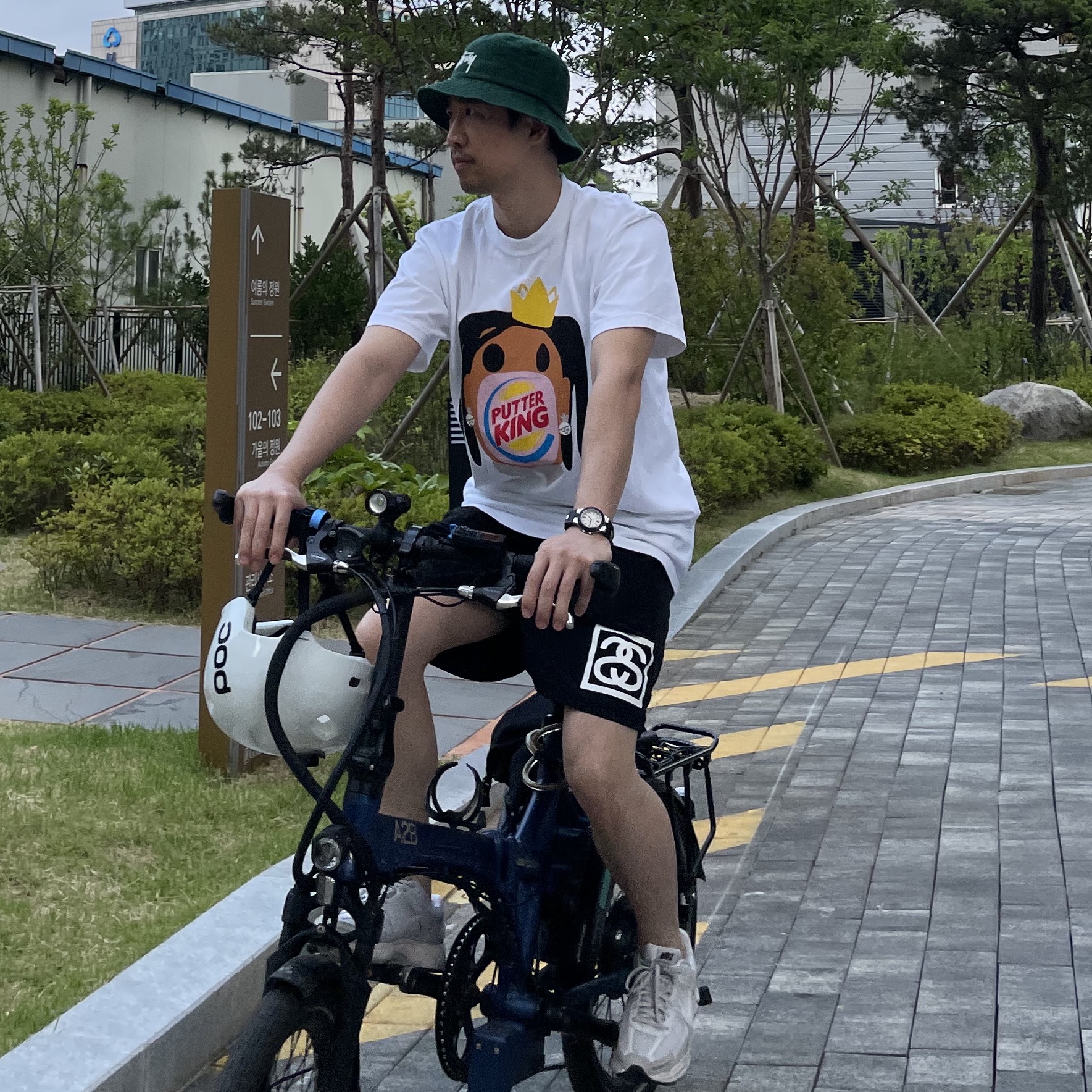 Stussy SS Link Water Shorts Black, Stussy Big Stock Bucket Hat Dark Green 착용 스타일 - 2