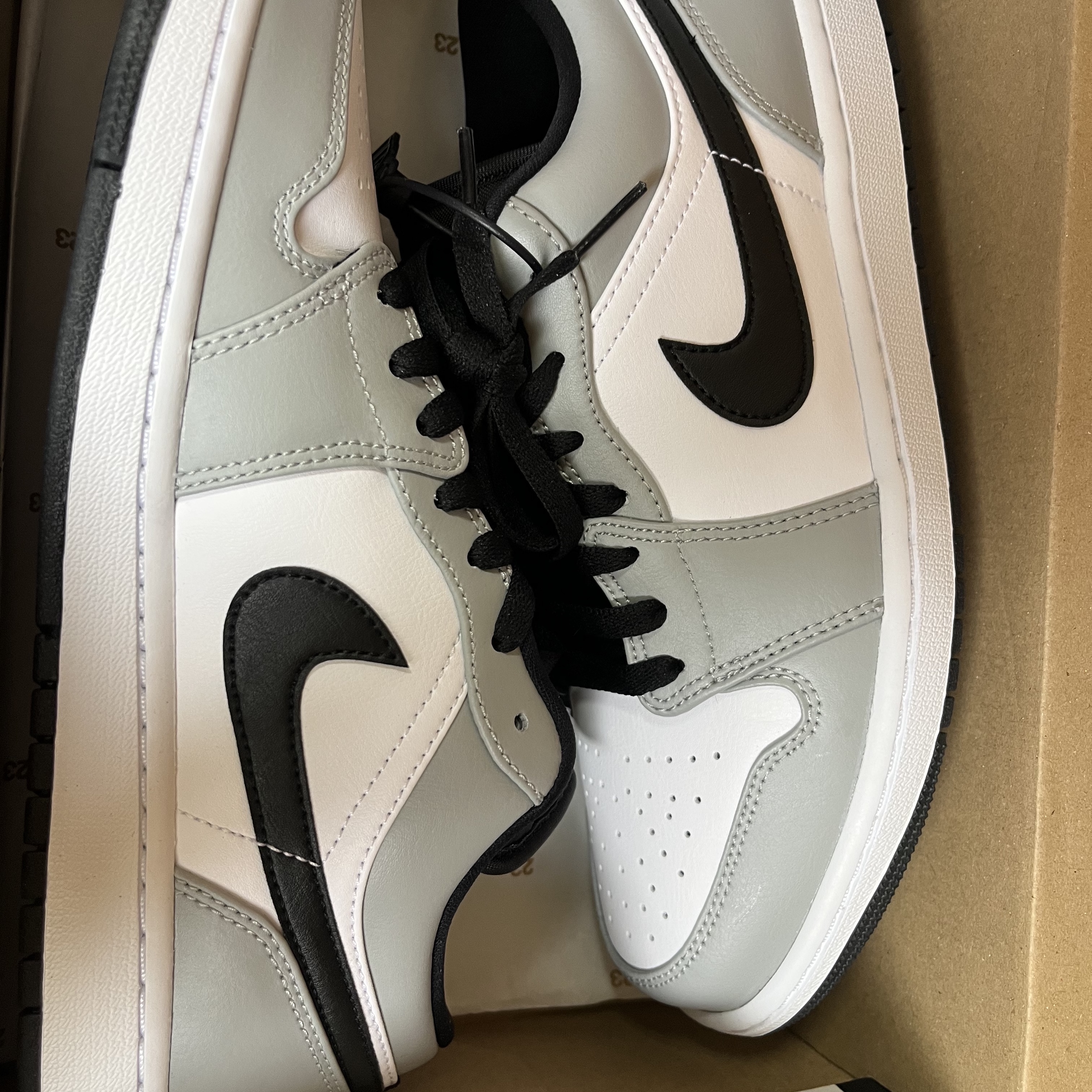 Jordan 1 Low Light Smoke Grey 착용 스타일