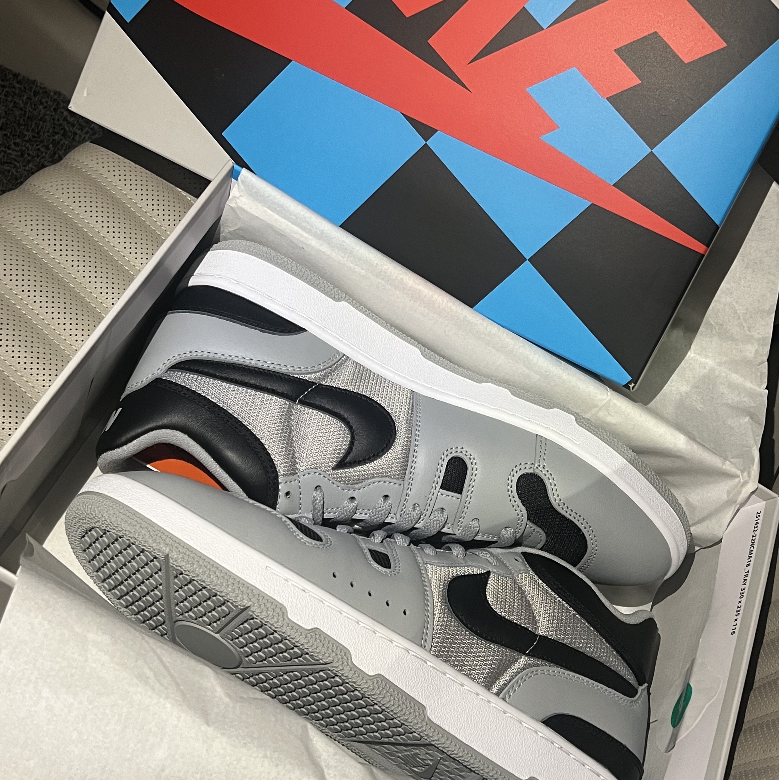 Nike Mac Attack QS SP Light Smoke Grey 착용 스타일