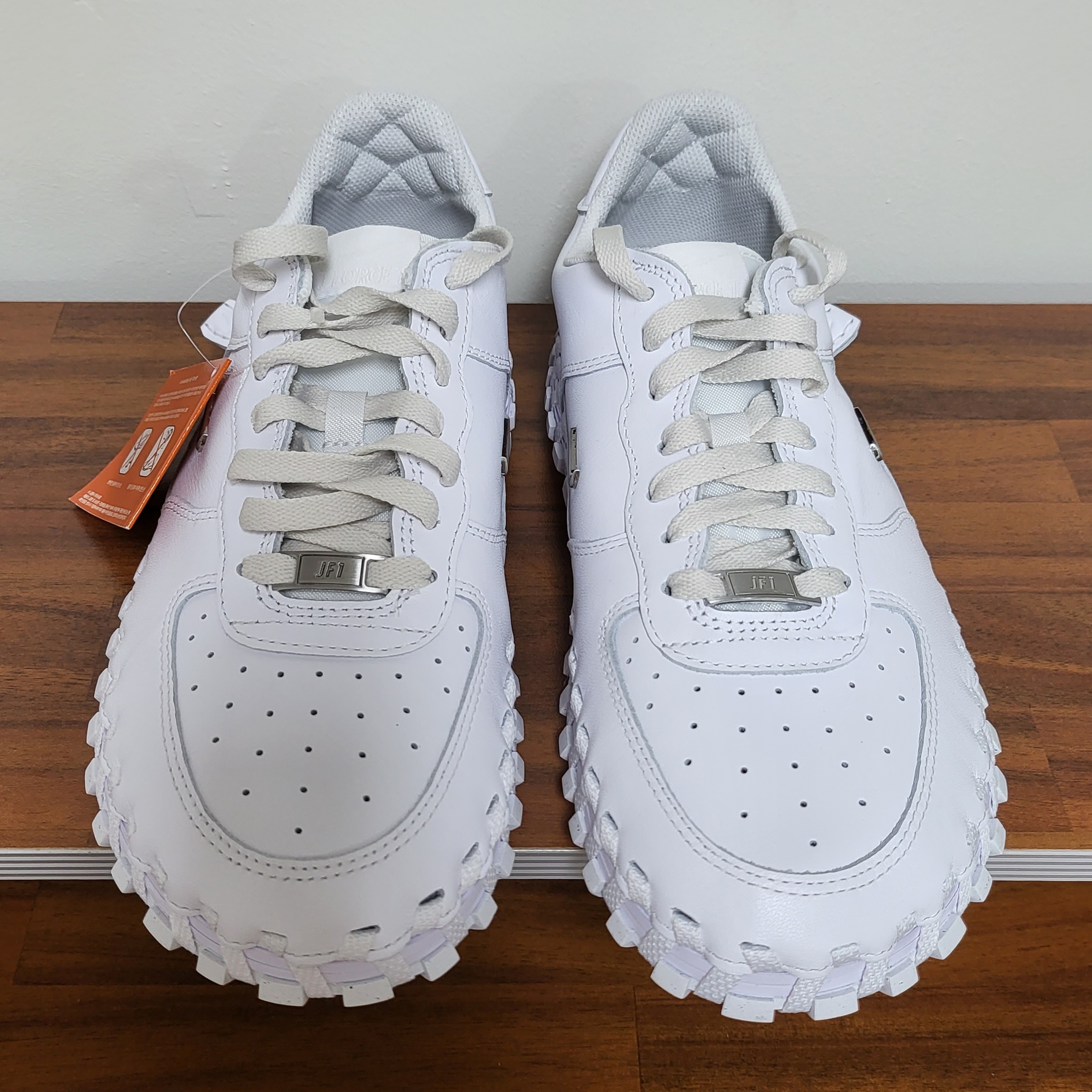 Nike x Jacquemus J Force 1 Low LX SP White 착용 스타일 - 2