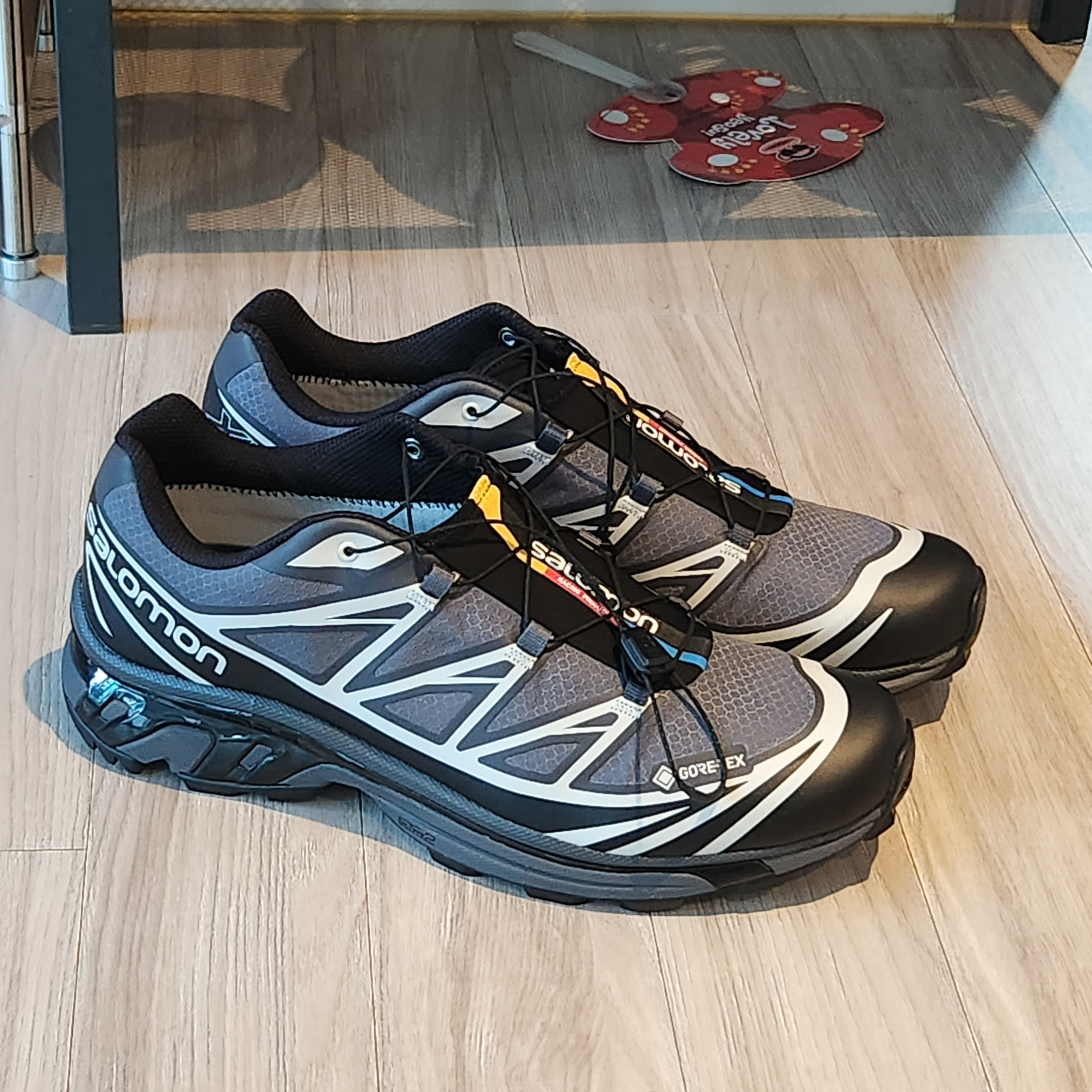 Salomon XT-6 Gore-Tex Black Ebony 착용 스타일 - 2
