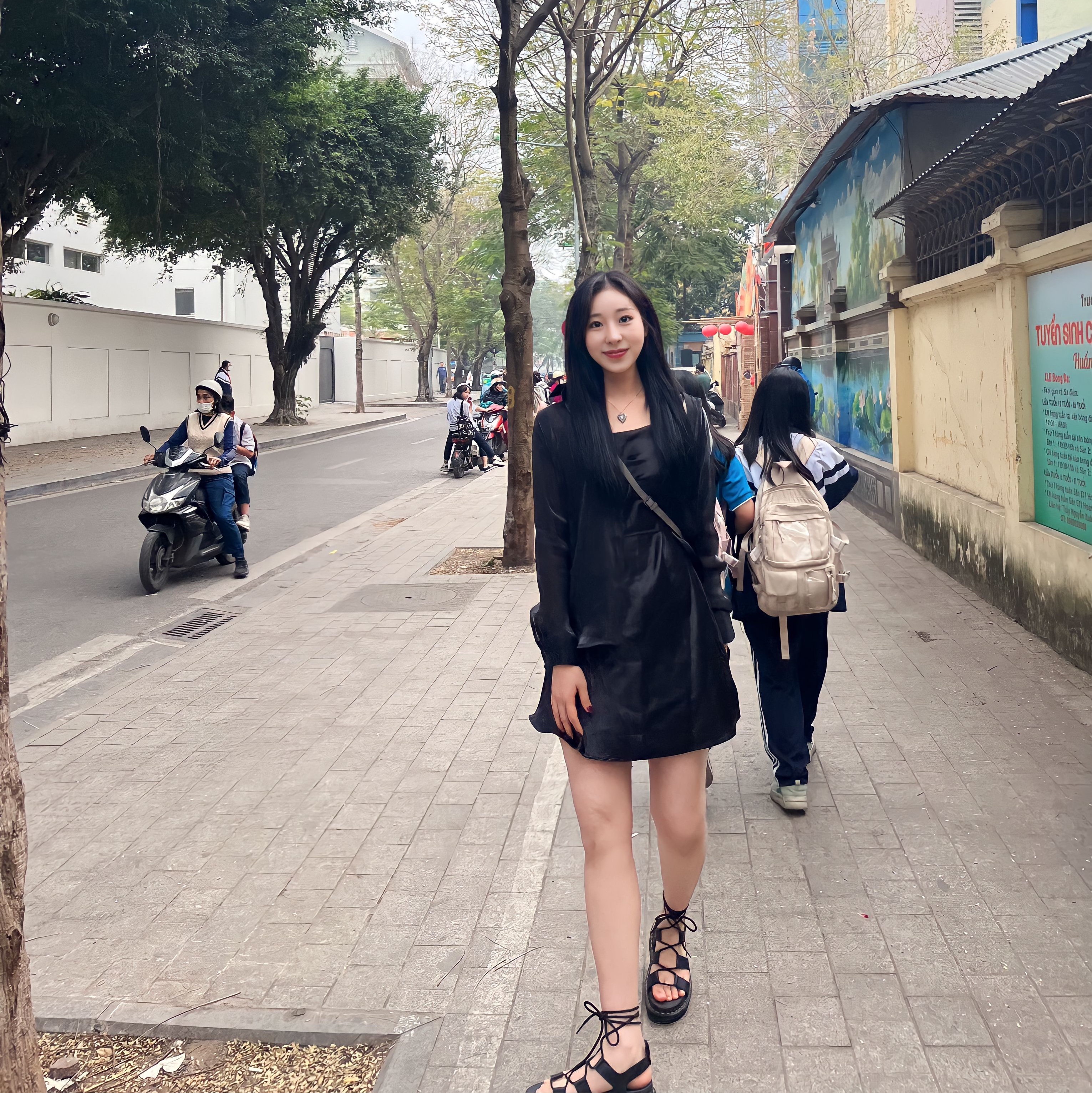 (W) Dr. Martens Nartilla Hydro Leather Sandal Black 착용 스타일 - 1