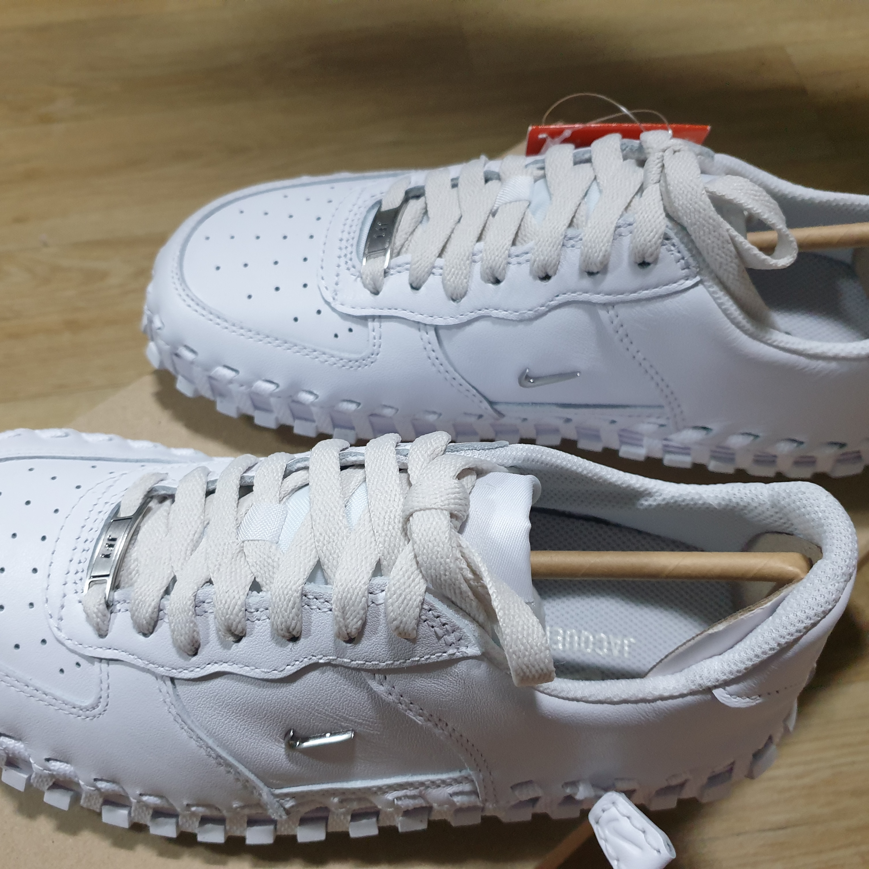 Nike x Jacquemus J Force 1 Low LX SP White 착용 스타일 - 2