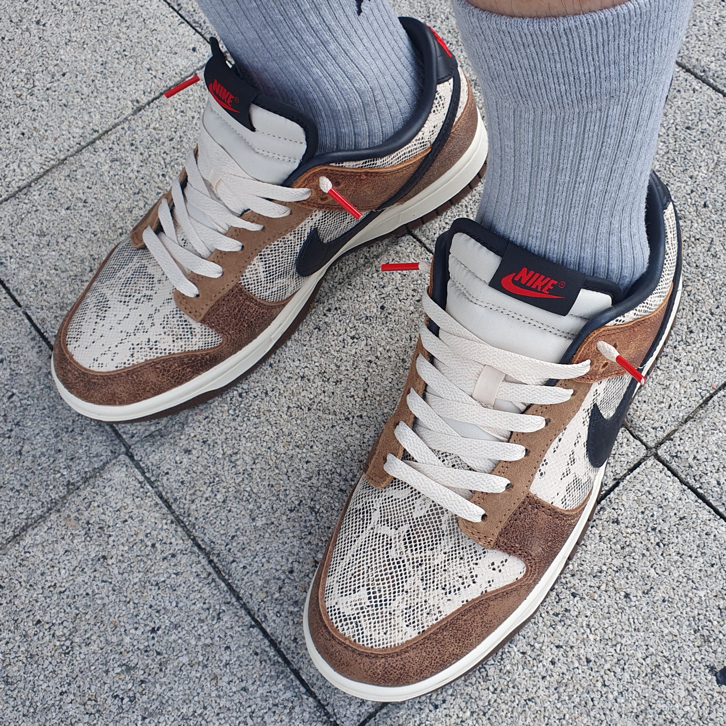 Nike Dunk Low PRM Head to Head 착용 스타일 - 1