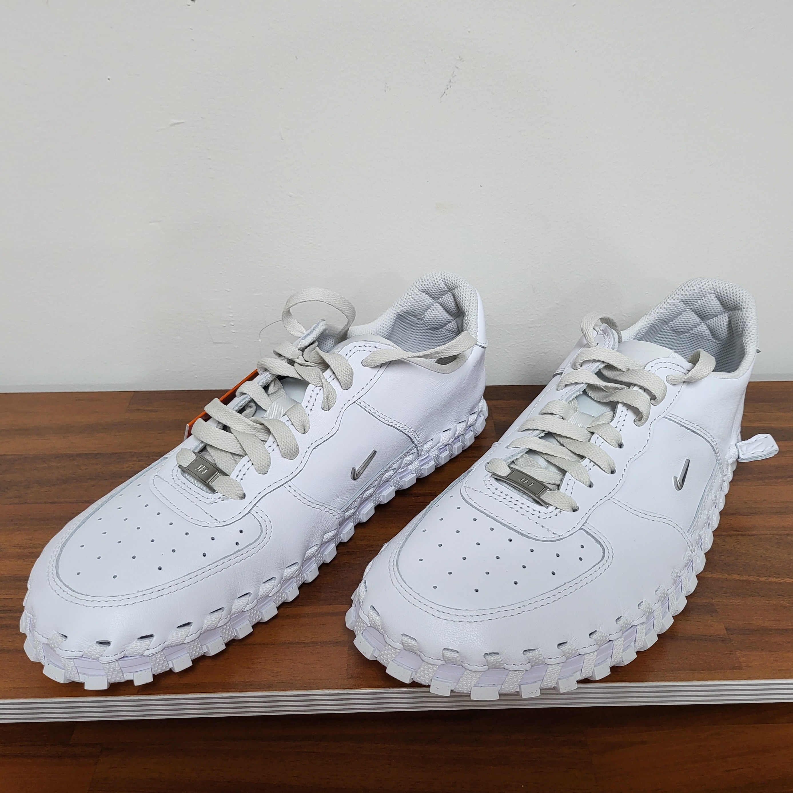 Nike x Jacquemus J Force 1 Low LX SP White 착용 스타일 - 3