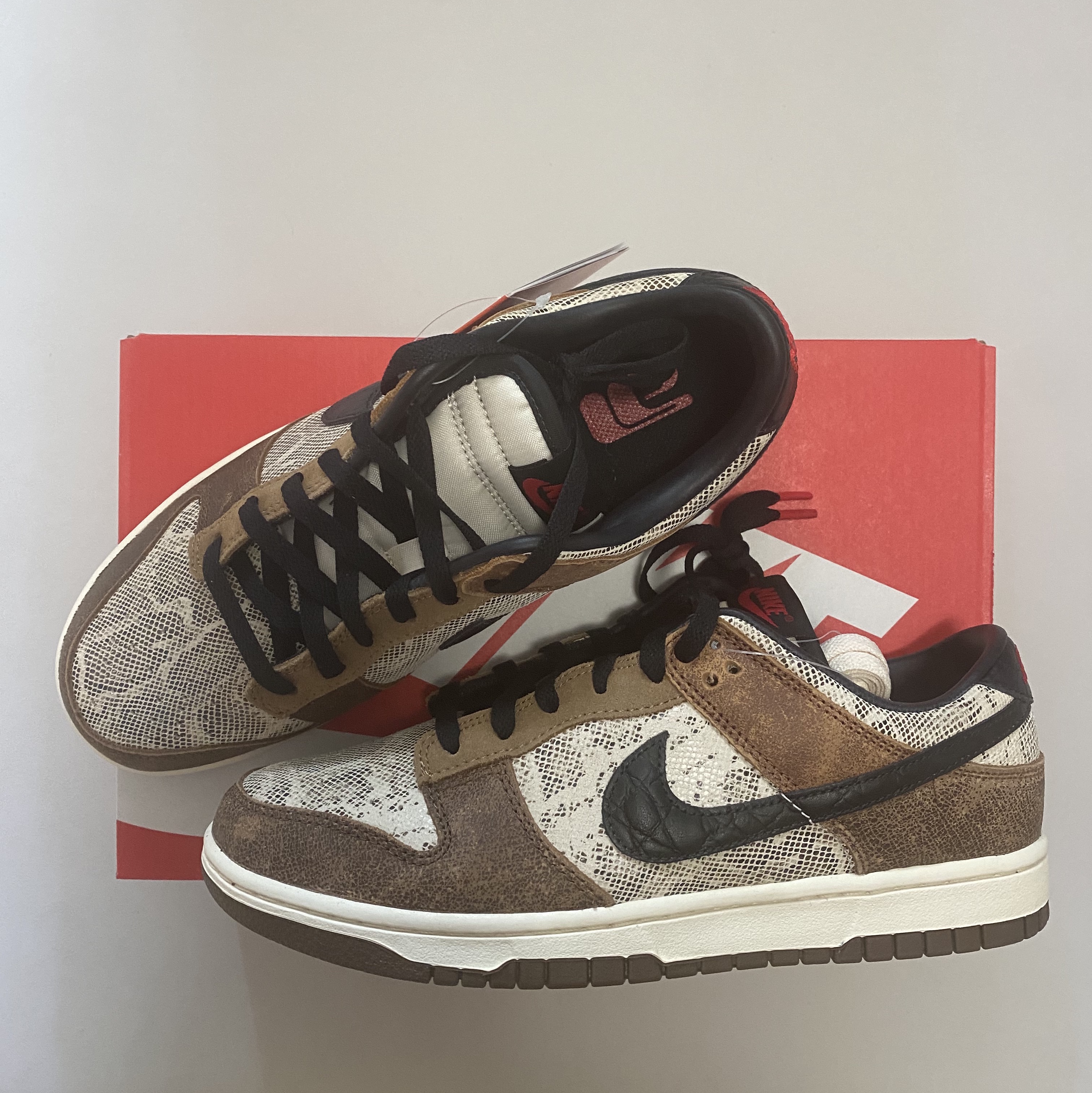 Nike Dunk Low PRM Head to Head 착용 스타일 - 1
