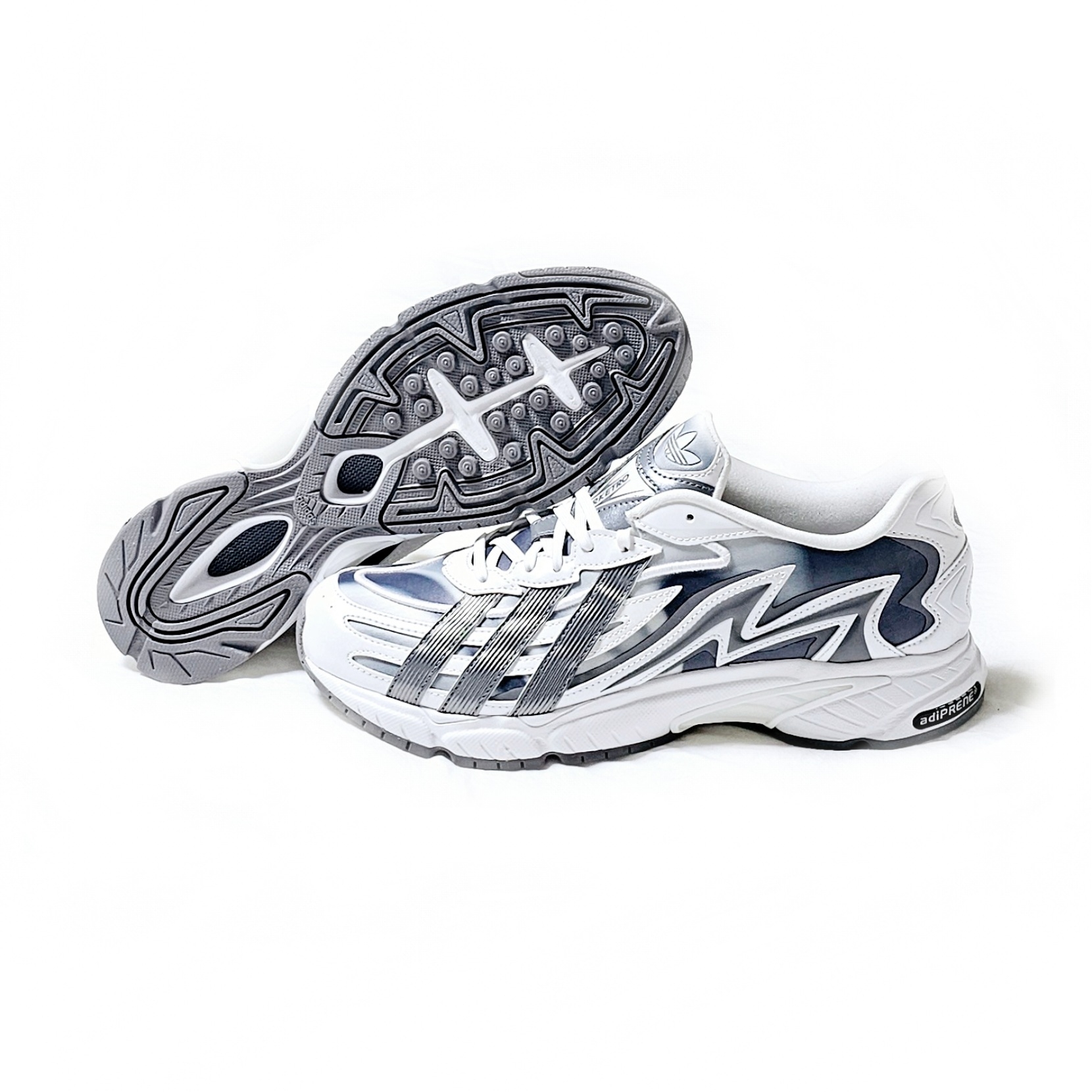 Adidas Orketro 2.0 Cloud White Grey 착용 스타일 - 1