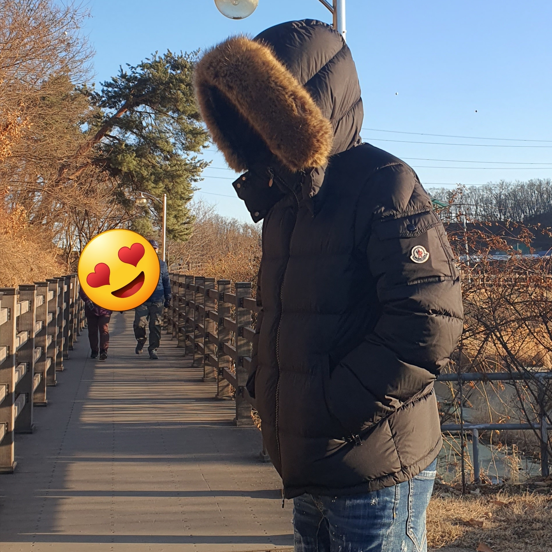 Moncler Mayaf Short Down Jacket Black - 22FW 착용 스타일