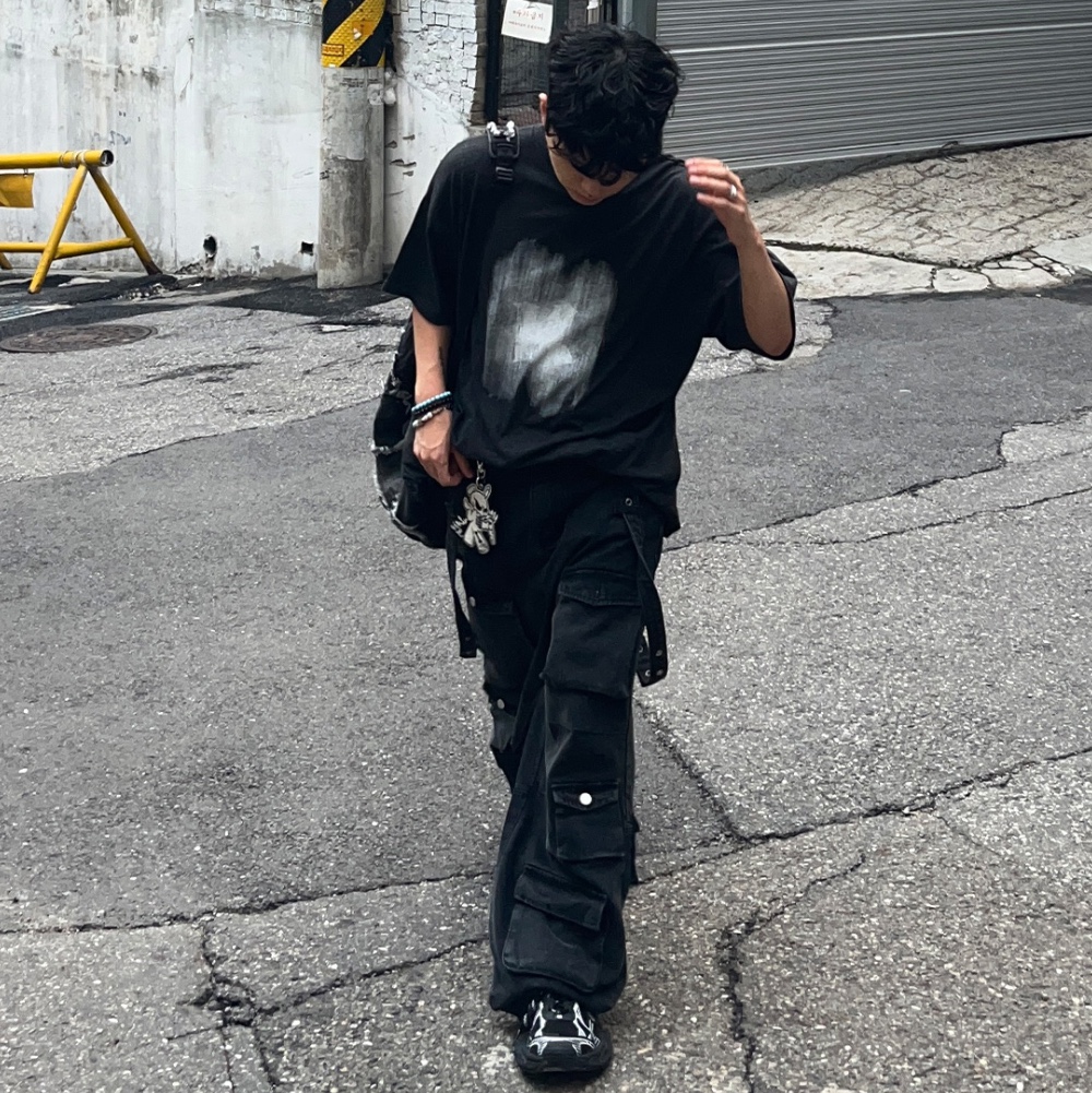 Balenciaga 3XL Sneakers Black White 착용 스타일 - 1