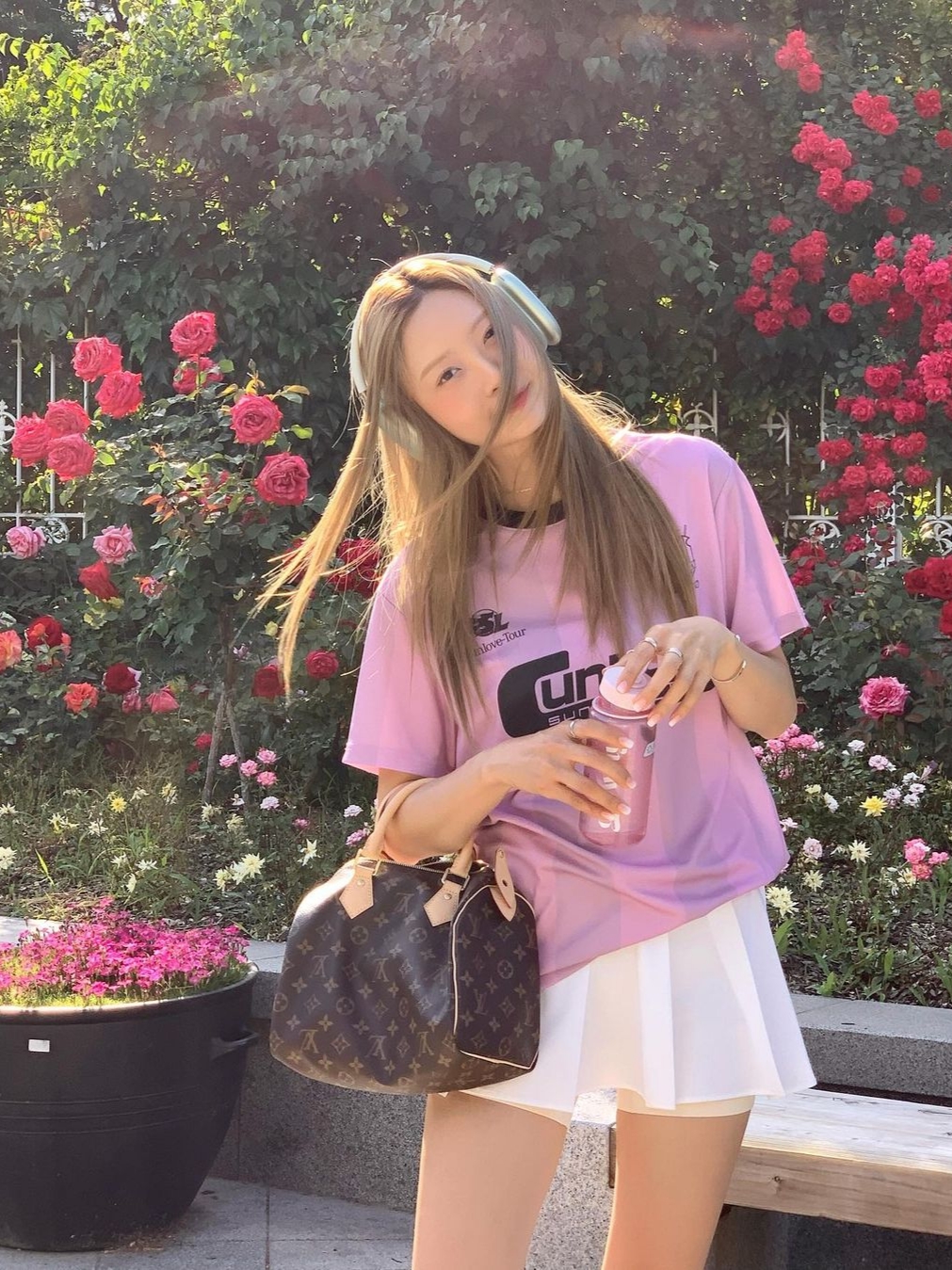 Louis Vuitton Speedy 25 Monogram 착용 스타일