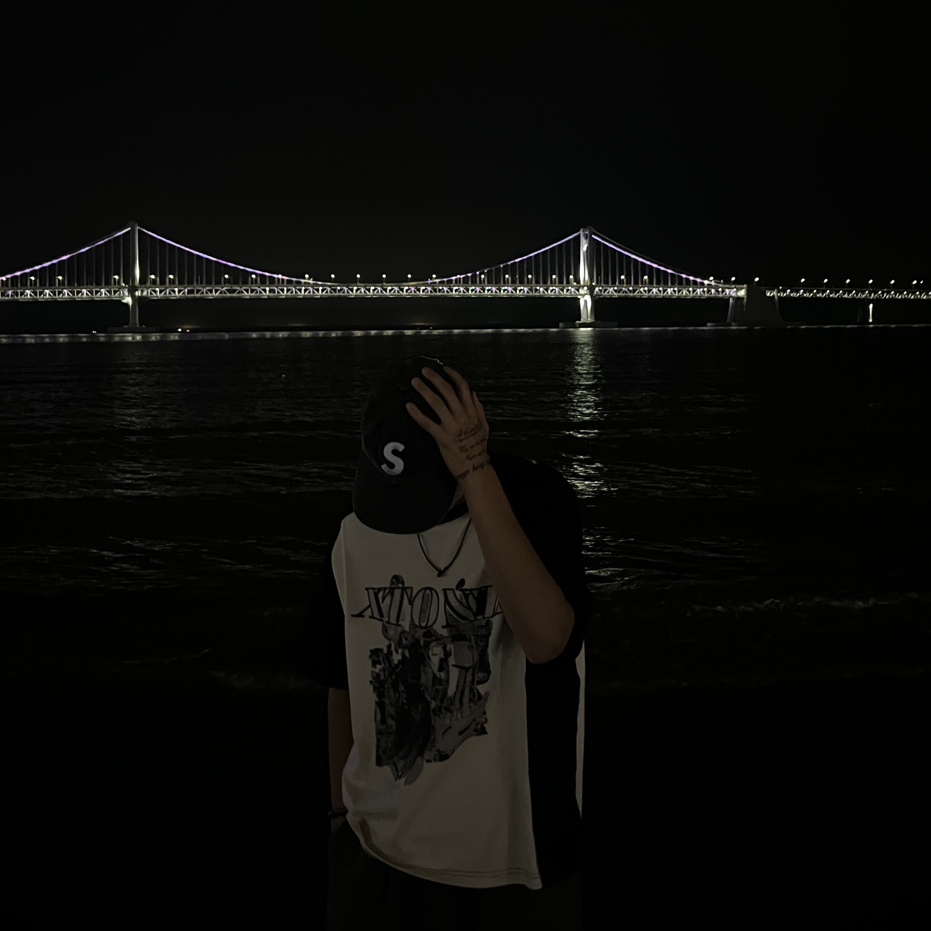 Supreme Pigment Canvas S Logo 6-Panel Black - 23SS 착용 스타일