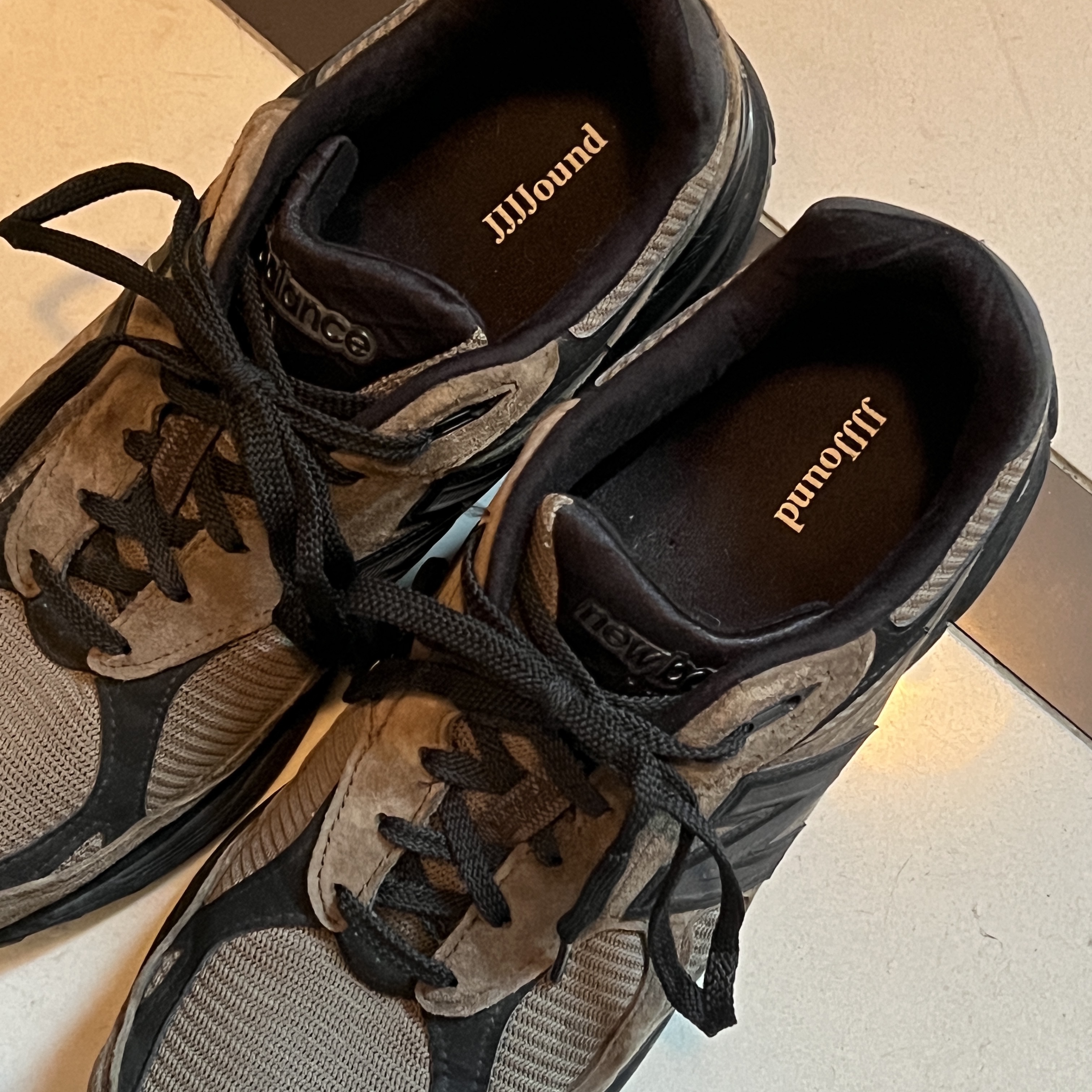 New Balance x JJJJound 990v3 Brown Black 착용 스타일