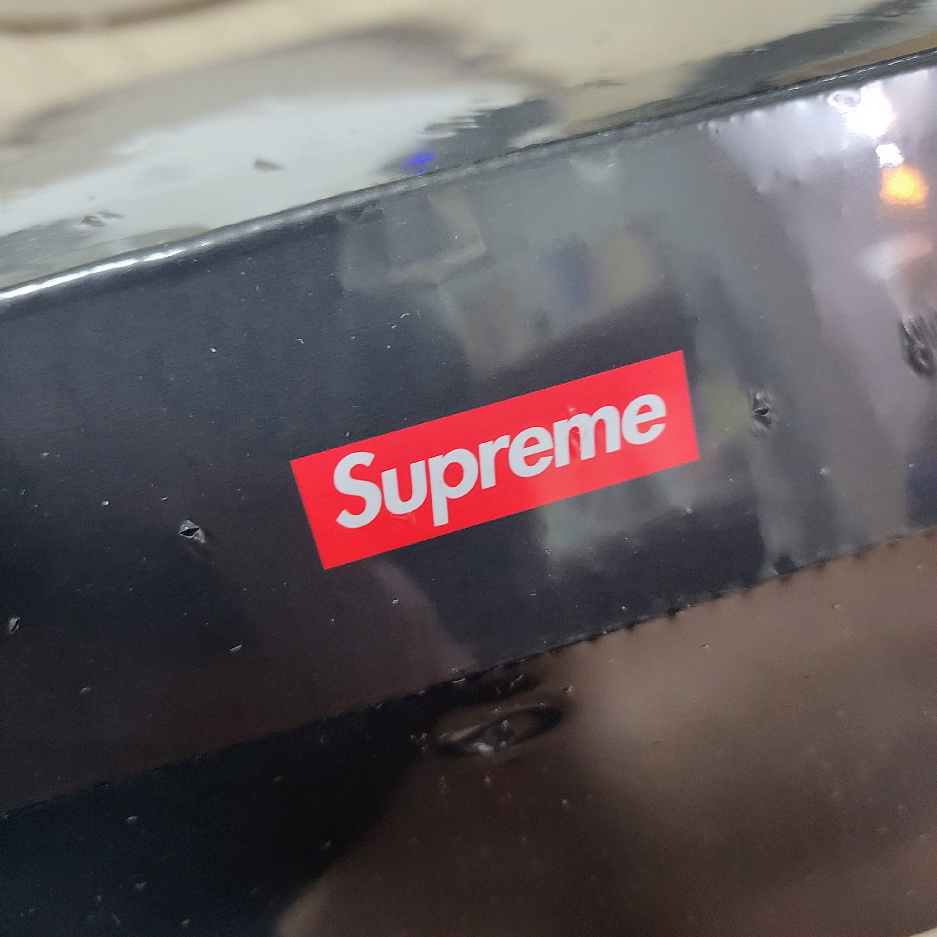 Nike x Supreme Air Force 1 Low White 착용 스타일 - 4