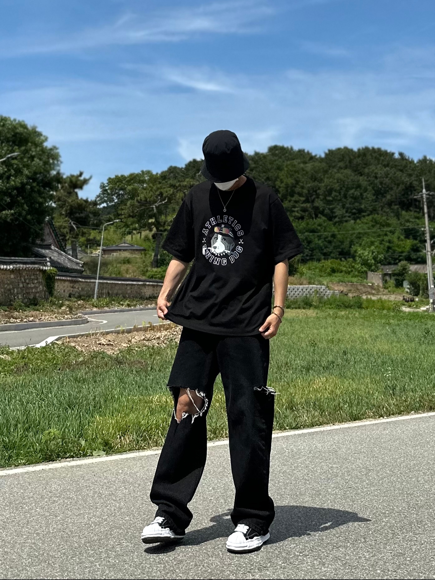 Maison Mihara Yasuhiro Blakey OG Sole Canvas Low-top Sneakers Black White, Gucci Interlocking G Pendant Necklace Silver 착용 스타일 - 2