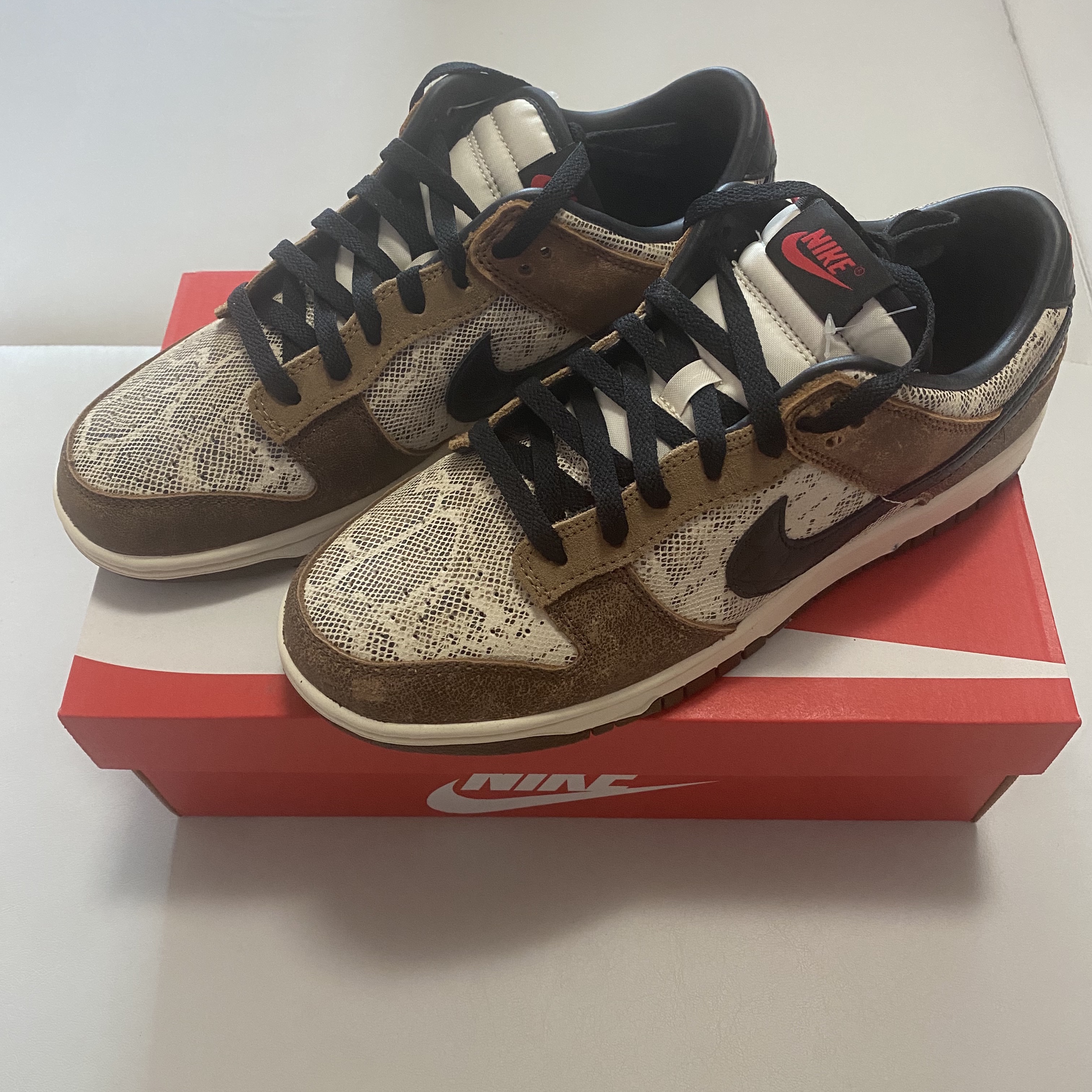 Nike Dunk Low PRM Head to Head 착용 스타일 - 2