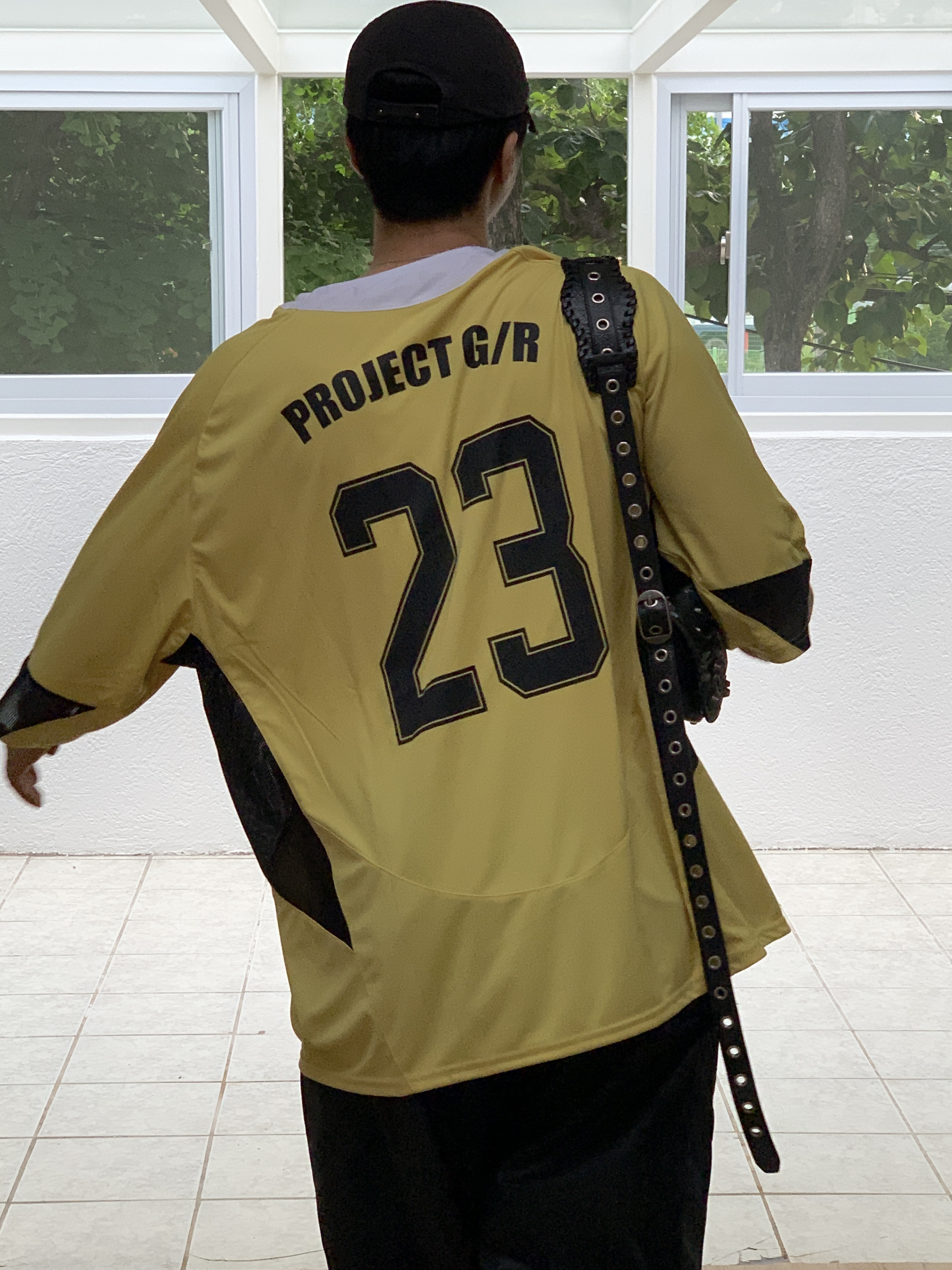 Balenciaga Heavy Piercing Cap Faded Black, Project G/R Oversized Football Jersey Yellow 착용 스타일 - 2
